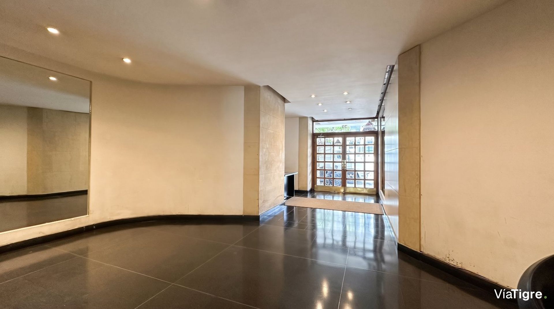Venta Departamento 4 Amb Con Balcon- Vte. López