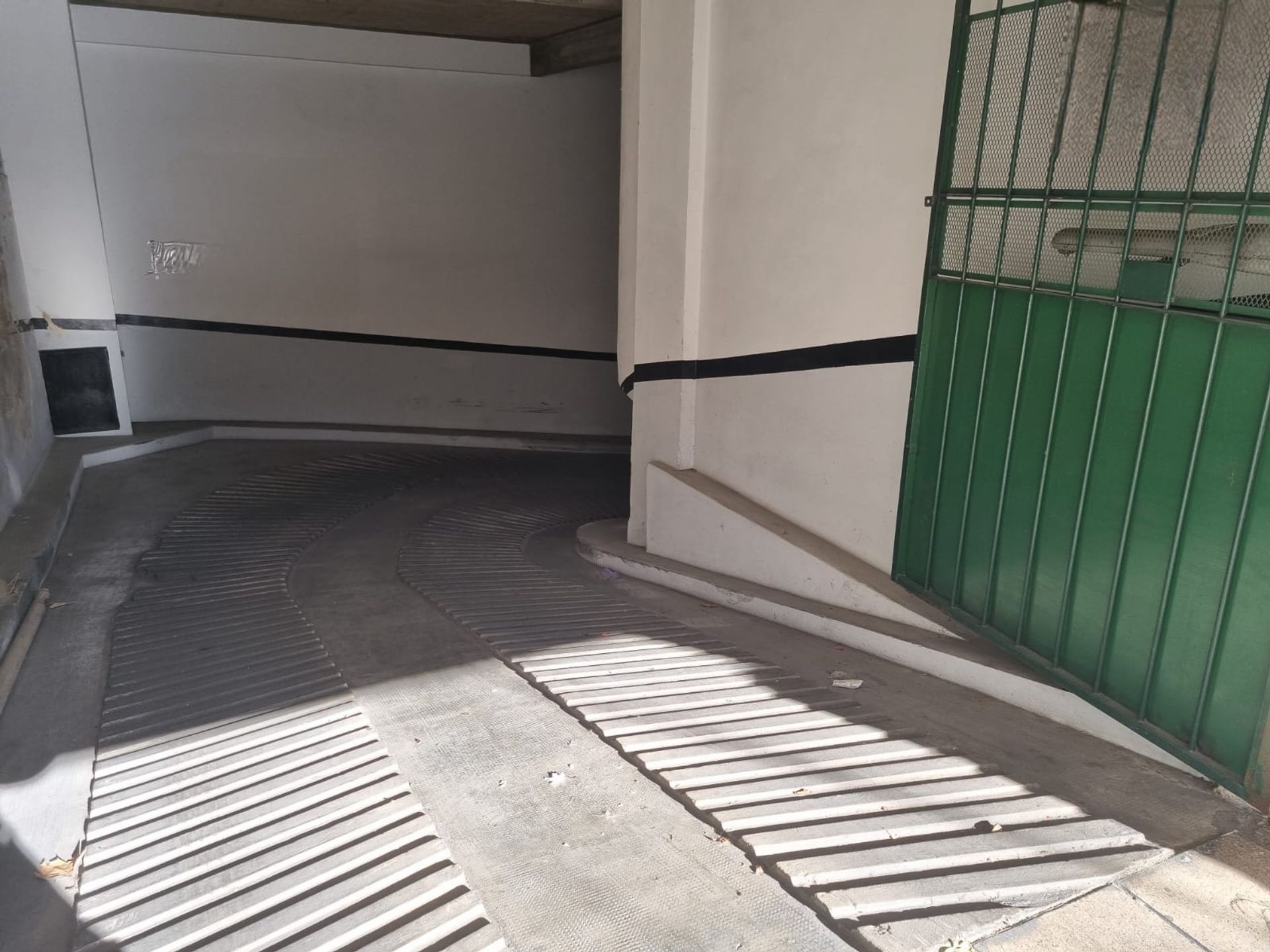 Garage Sale in Building, Centro San Fernando