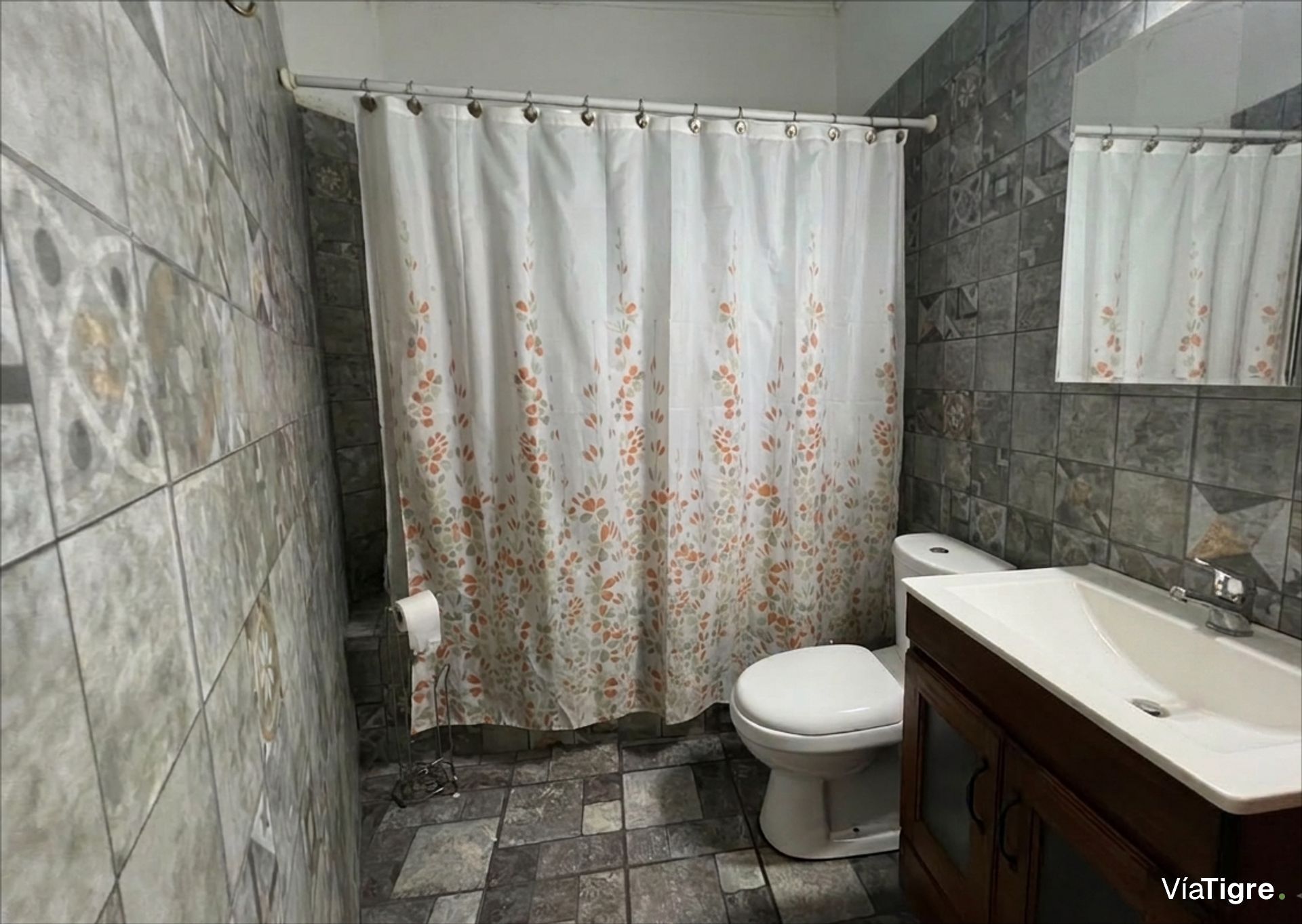 Venta Ph 3 Ambientes En La Lucila En Planta Baja