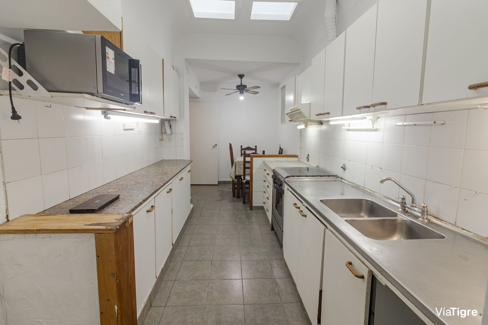 Venta Dpto En Pb 4 Amb En Acassuso- 2 Patios+ Coch