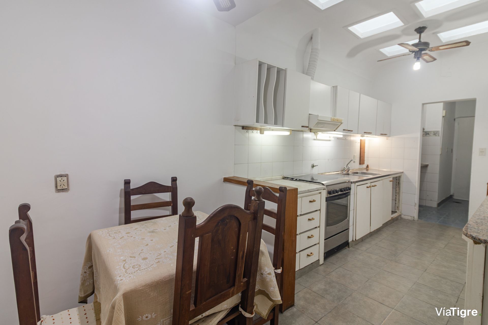 Venta Dpto En Pb 4 Amb En Acassuso- 2 Patios+ Coch