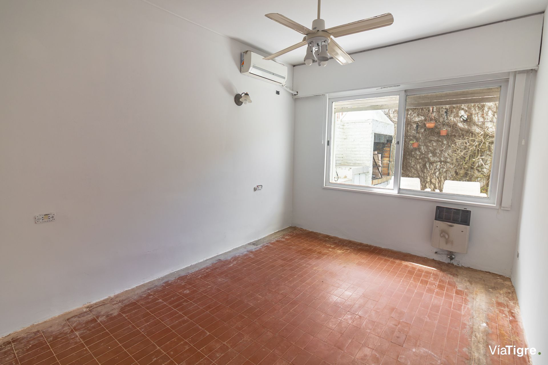 Venta Dpto En Pb 4 Amb En Acassuso- 2 Patios+ Coch