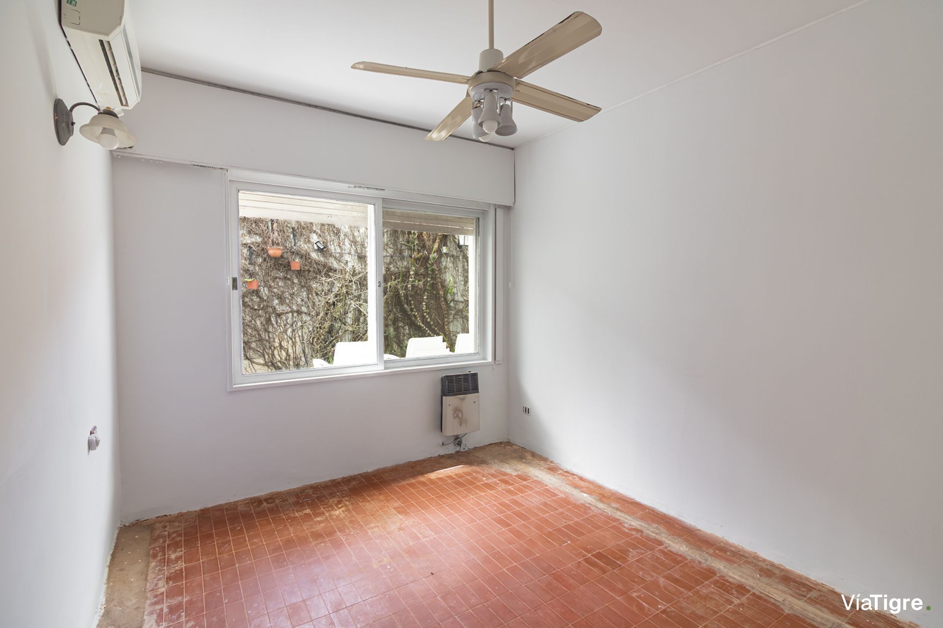 Venta Dpto En Pb 4 Amb En Acassuso- 2 Patios+ Coch