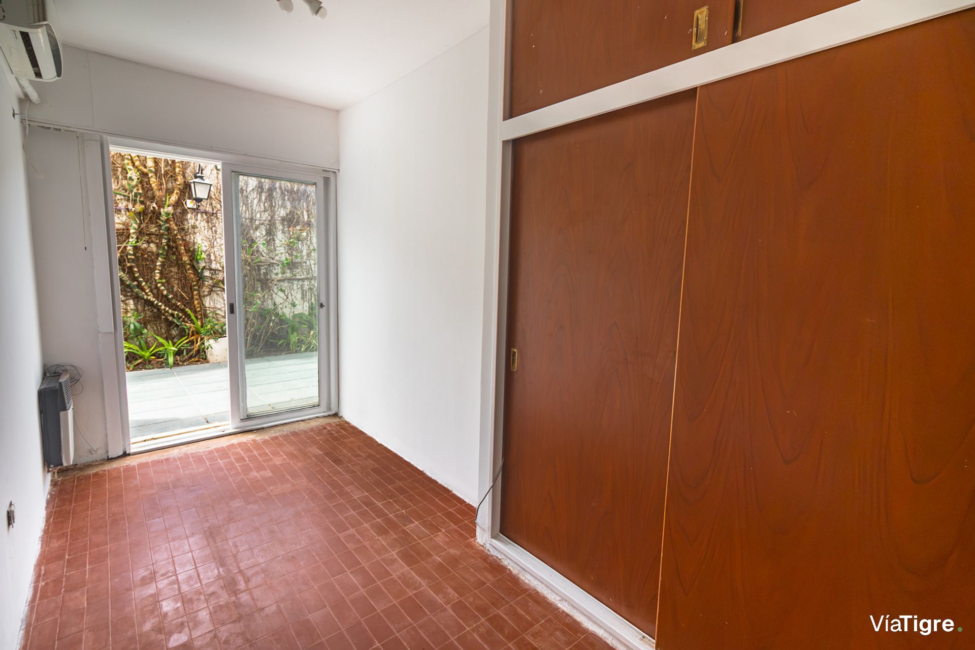 Venta Dpto En Pb 4 Amb En Acassuso- 2 Patios+ Coch
