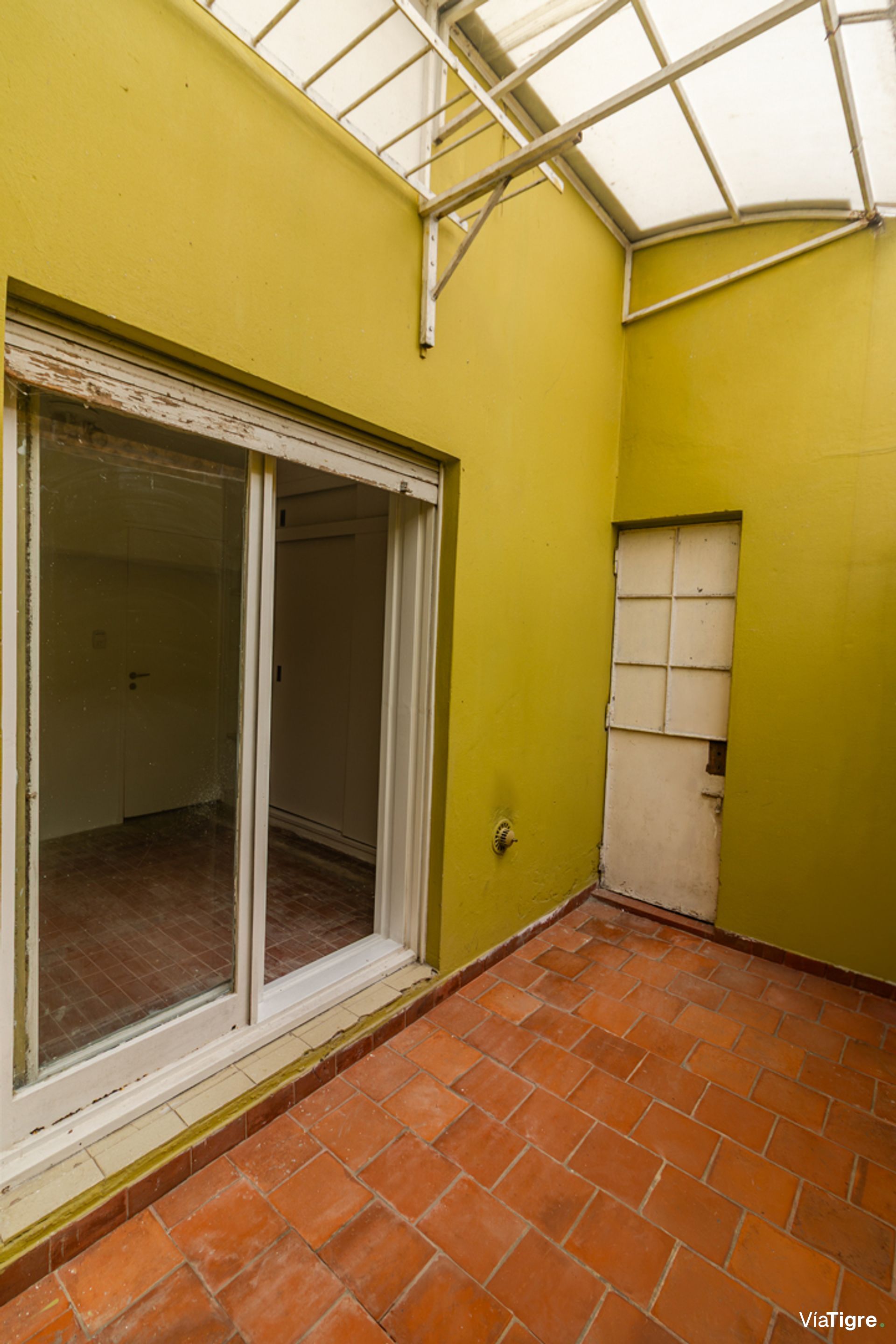 Venta Dpto En Pb 4 Amb En Acassuso- 2 Patios+ Coch