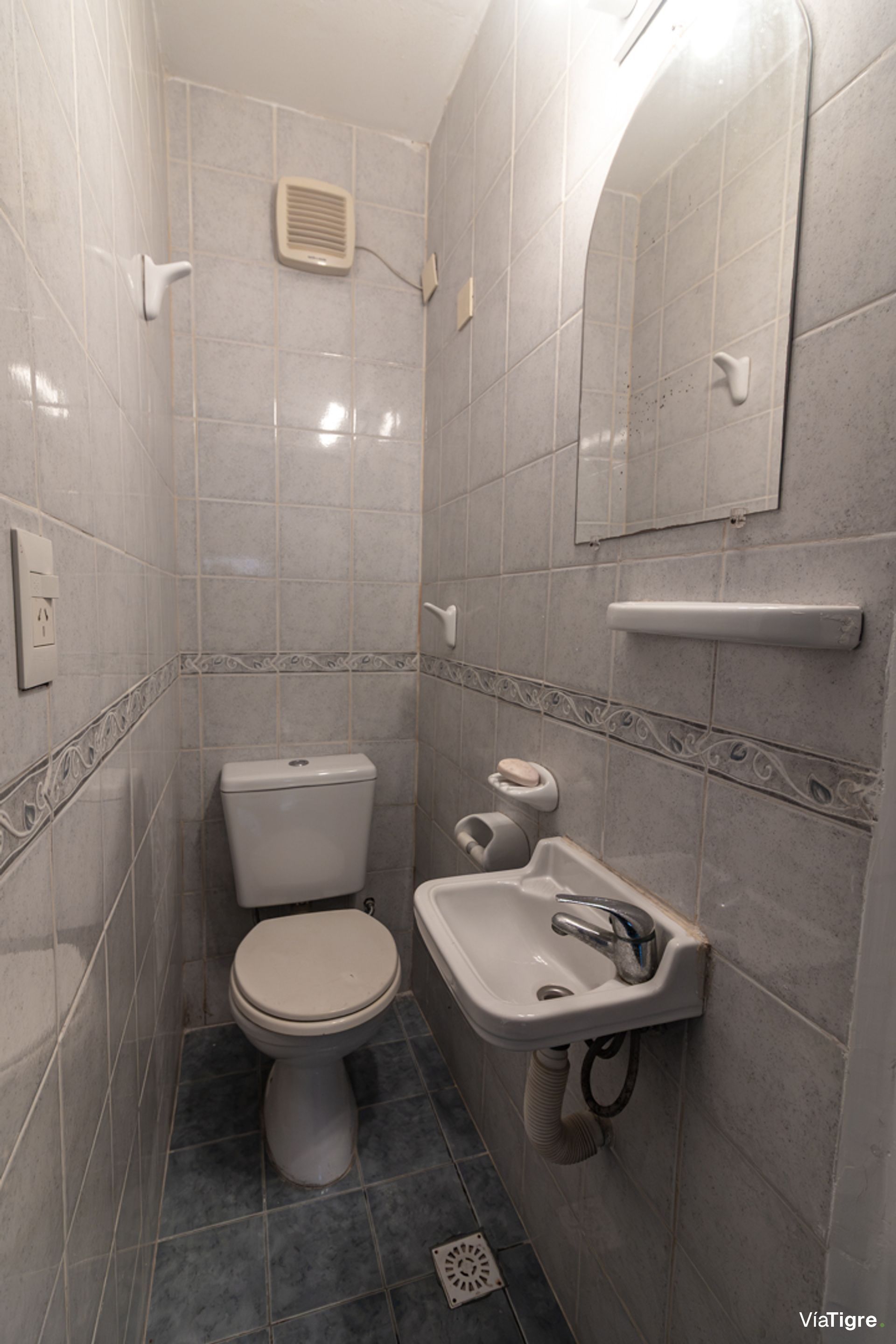 Venta Dpto En Pb 4 Amb En Acassuso- 2 Patios+ Coch