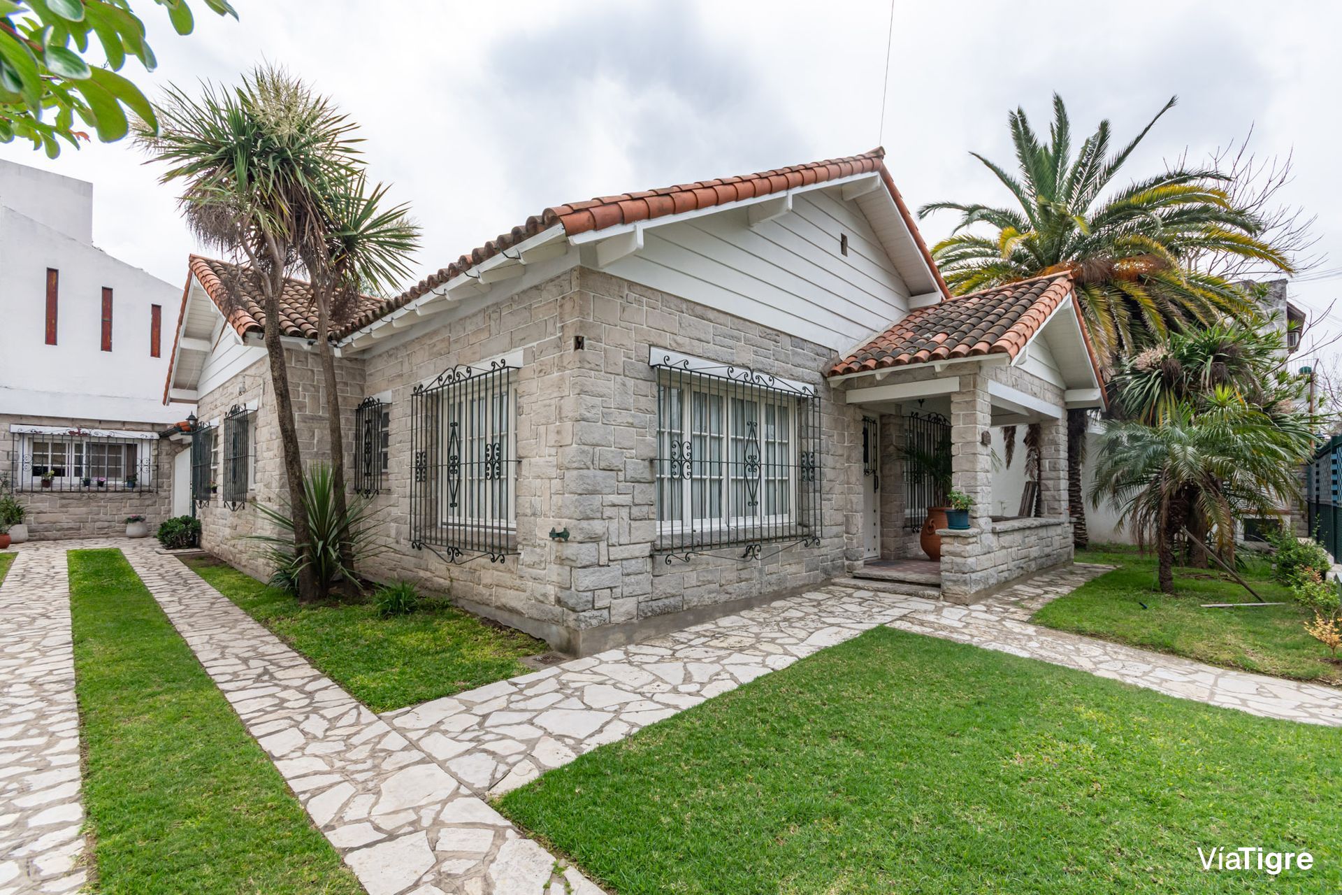 Venta Casa Lote Propio Jardin Pile Cochera Florida