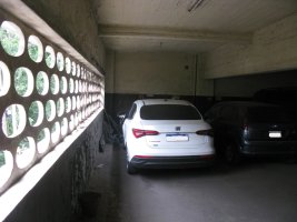 Garage for sale by Florida Este