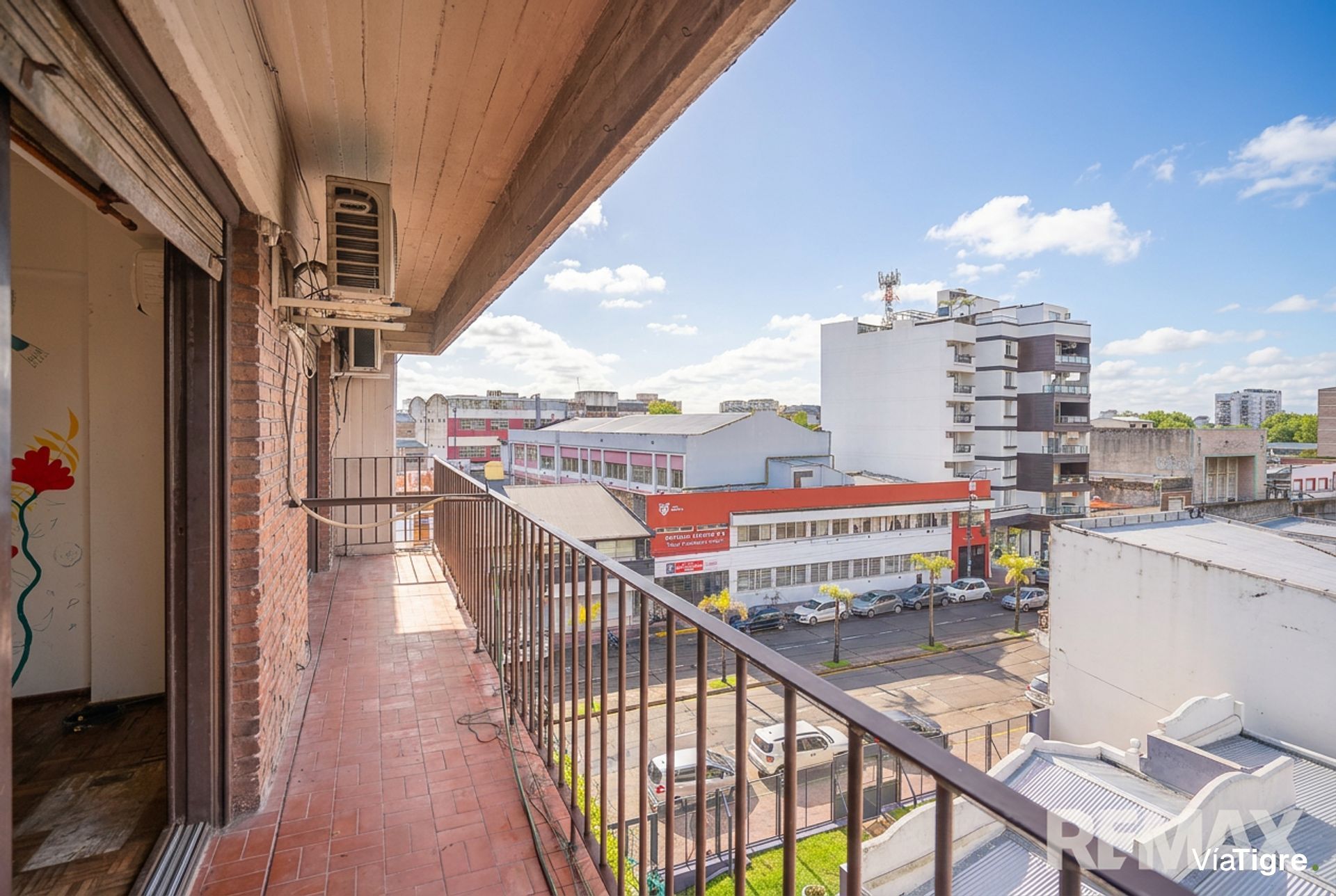 Venta depto 3 amb a refaccionar 2 balcones Tigre