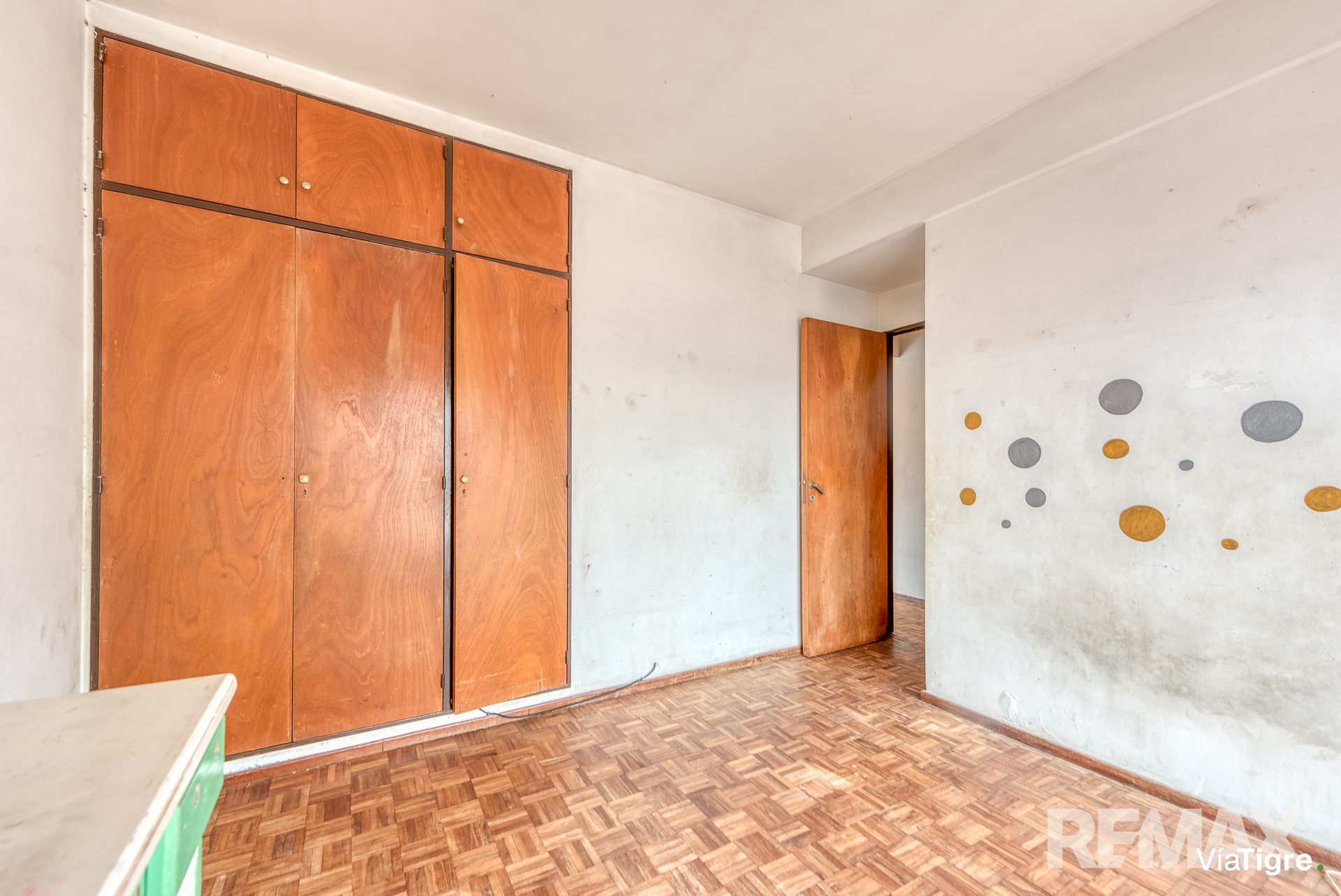 Venta depto 3 amb a refaccionar 2 balcones Tigre