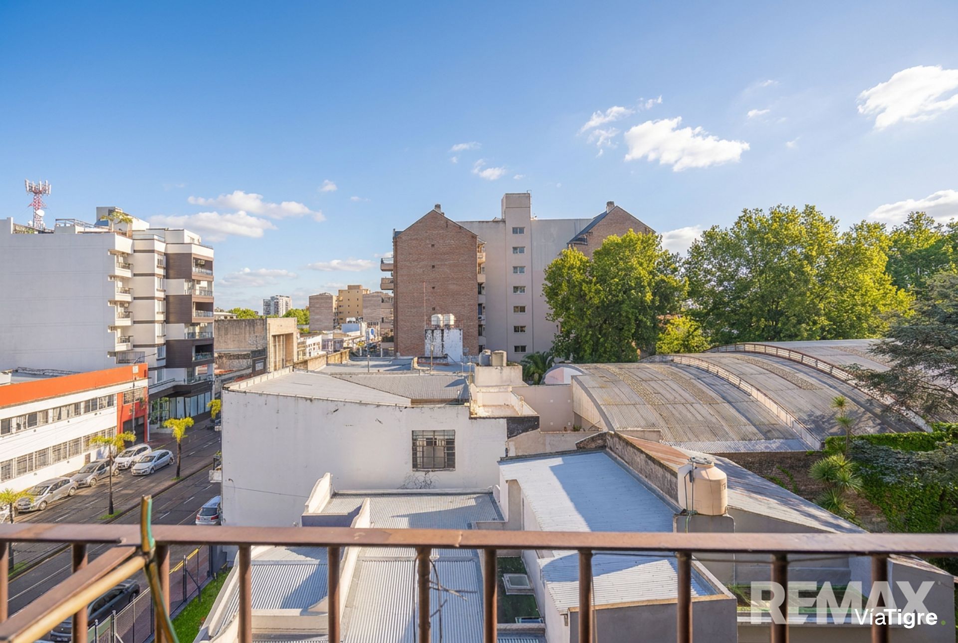 Venta depto 3 amb a refaccionar 2 balcones Tigre
