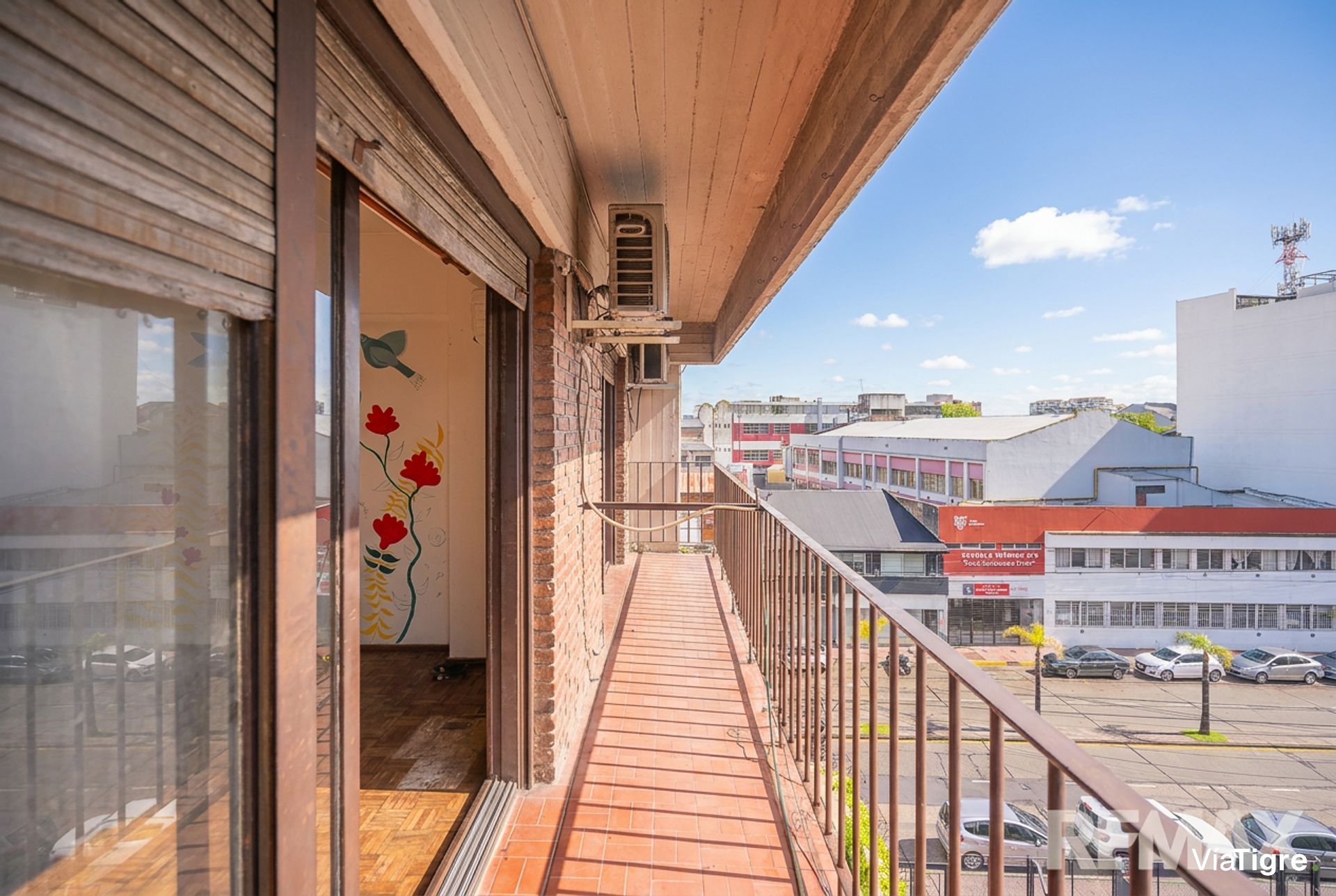 Venta depto 3 amb a refaccionar 2 balcones Tigre