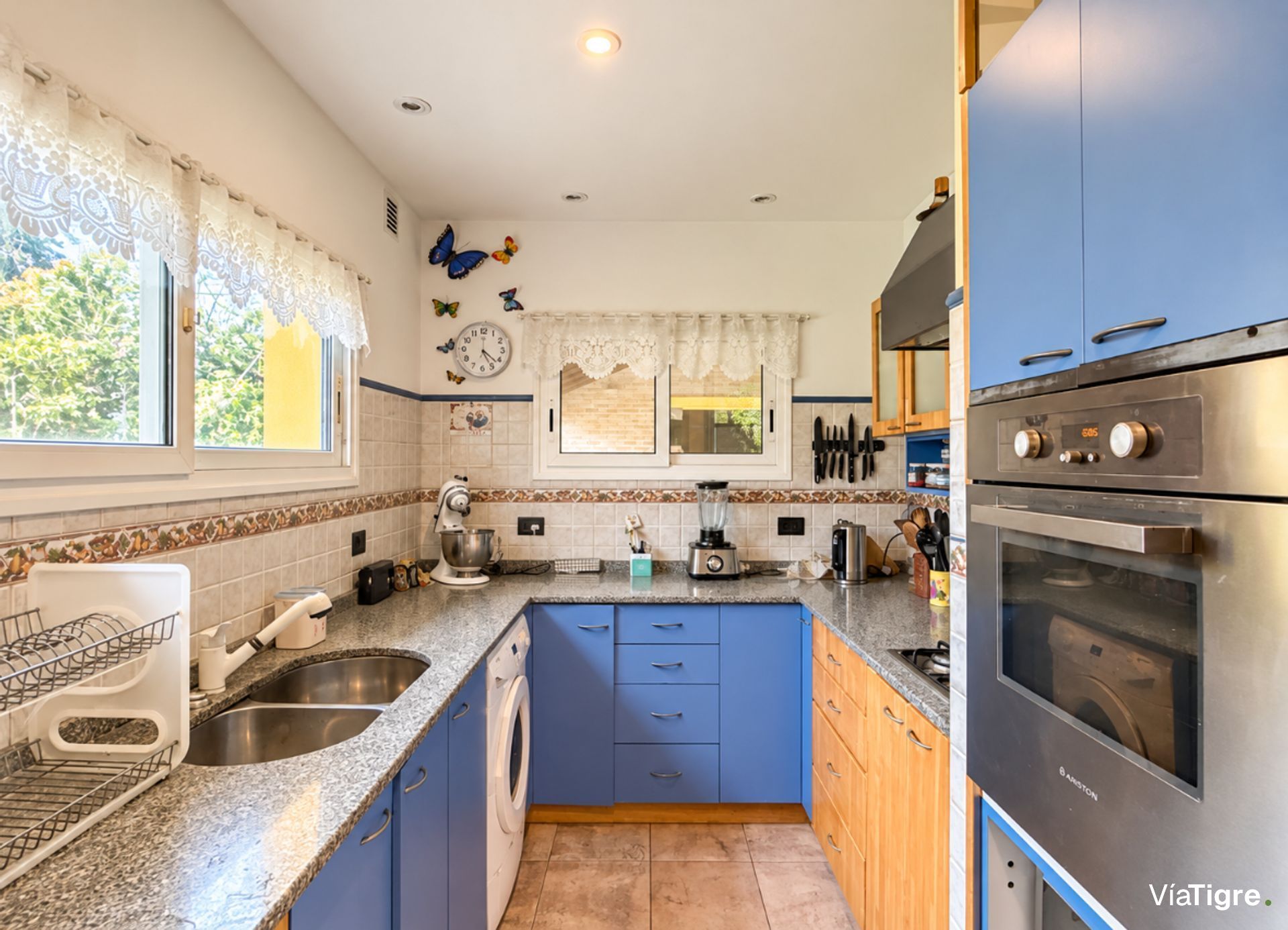 Venta De Casa (Lote Amplio) En Benavidez
