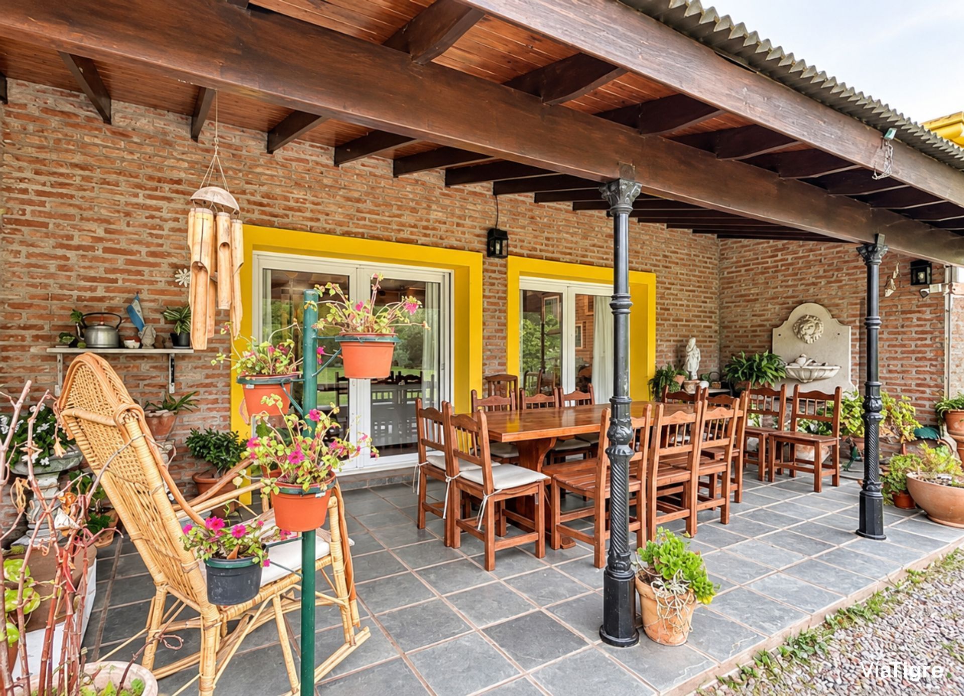 Venta De Casa (Lote Amplio) En Benavidez