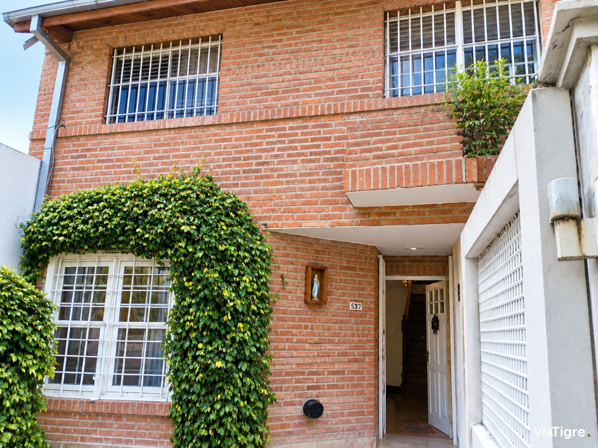 Venta Casa Triplex 6 Ambientes Martinez Parrilla