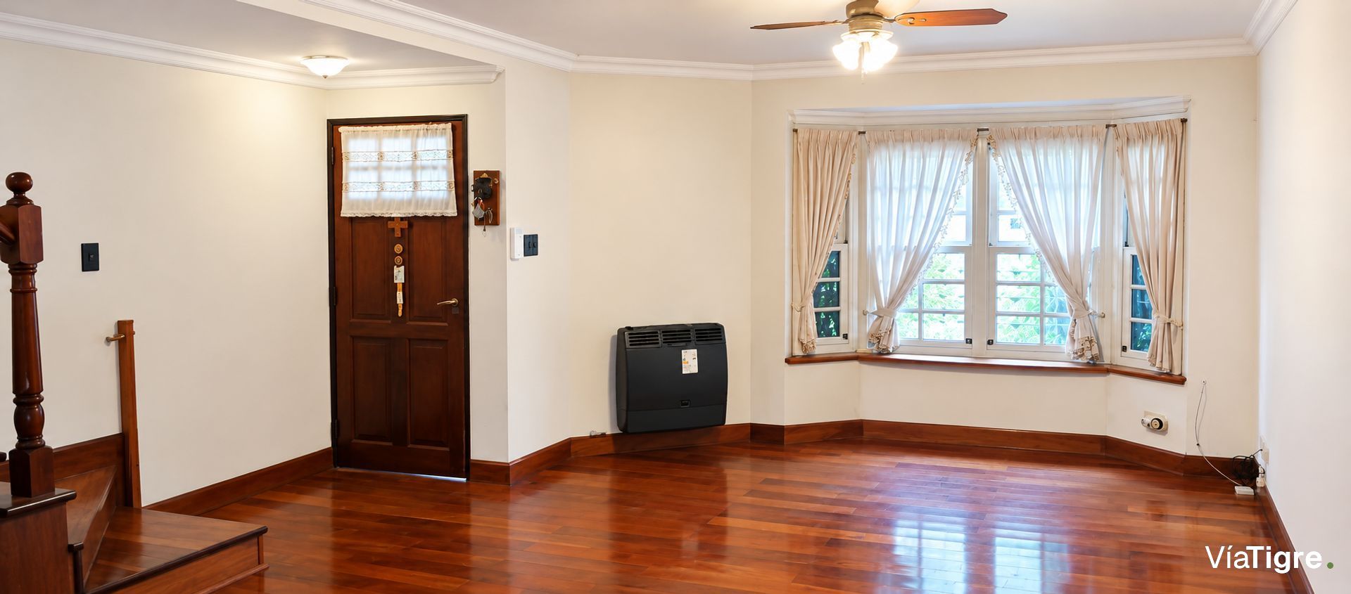 Venta Casa Triplex 6 Ambientes Martinez Parrilla