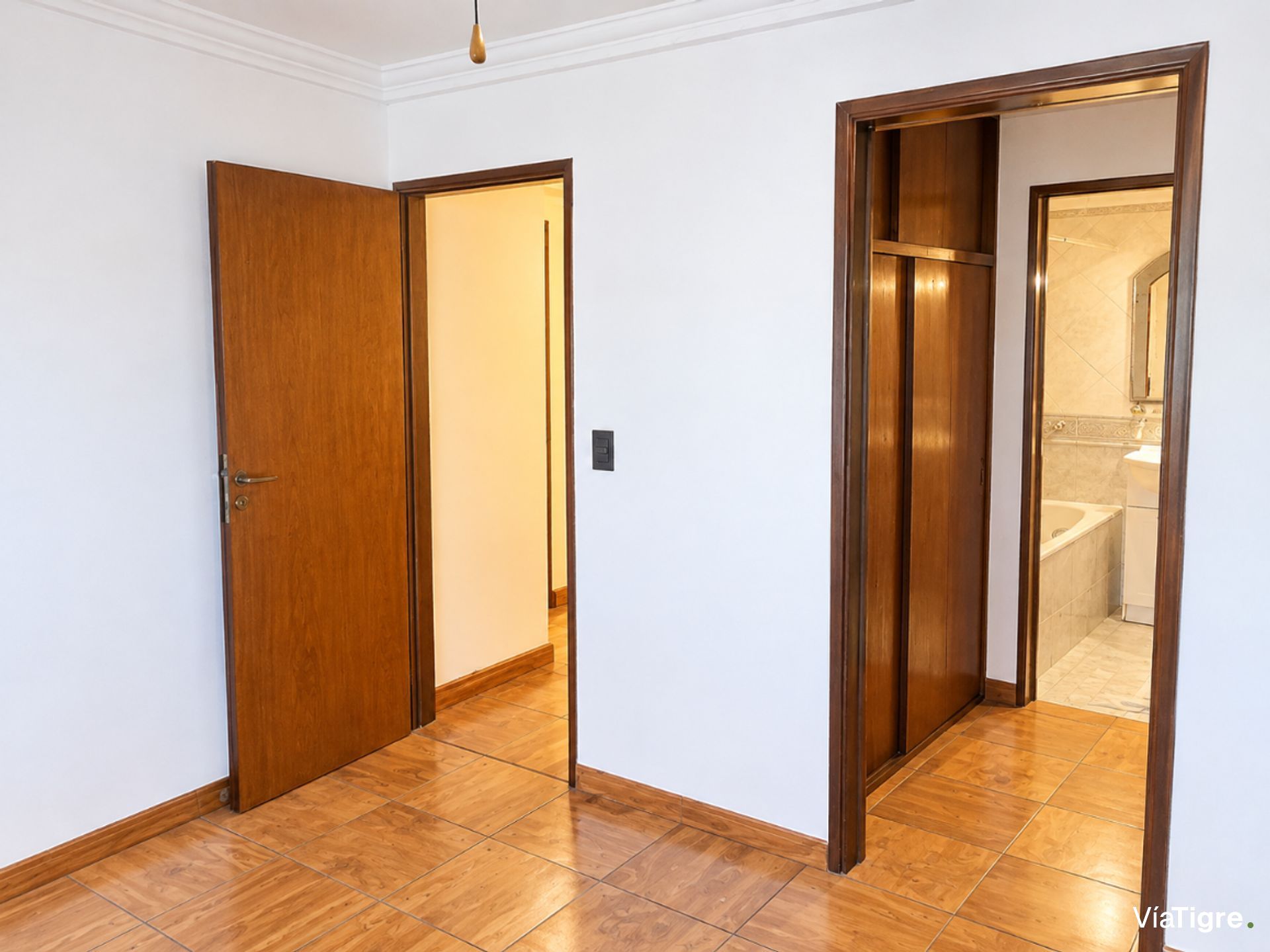 Venta Casa Triplex 6 Ambientes Martinez Parrilla