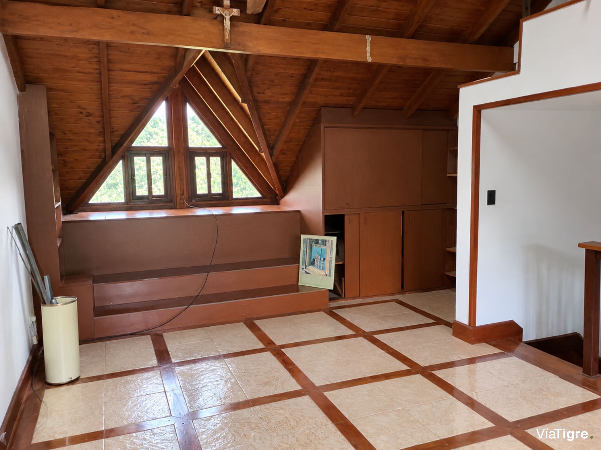 Venta Casa Triplex 6 Ambientes Martinez Parrilla