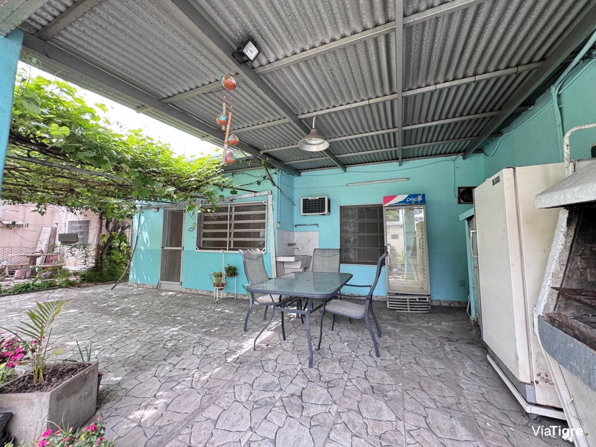 venta casa de 4 ambientes mas dpto de 2 ambientes