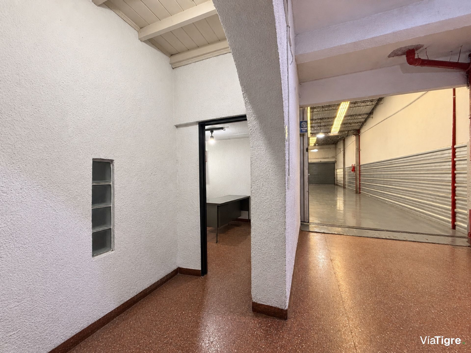 Venta Galpon Taller Con Oficinas Boulogne