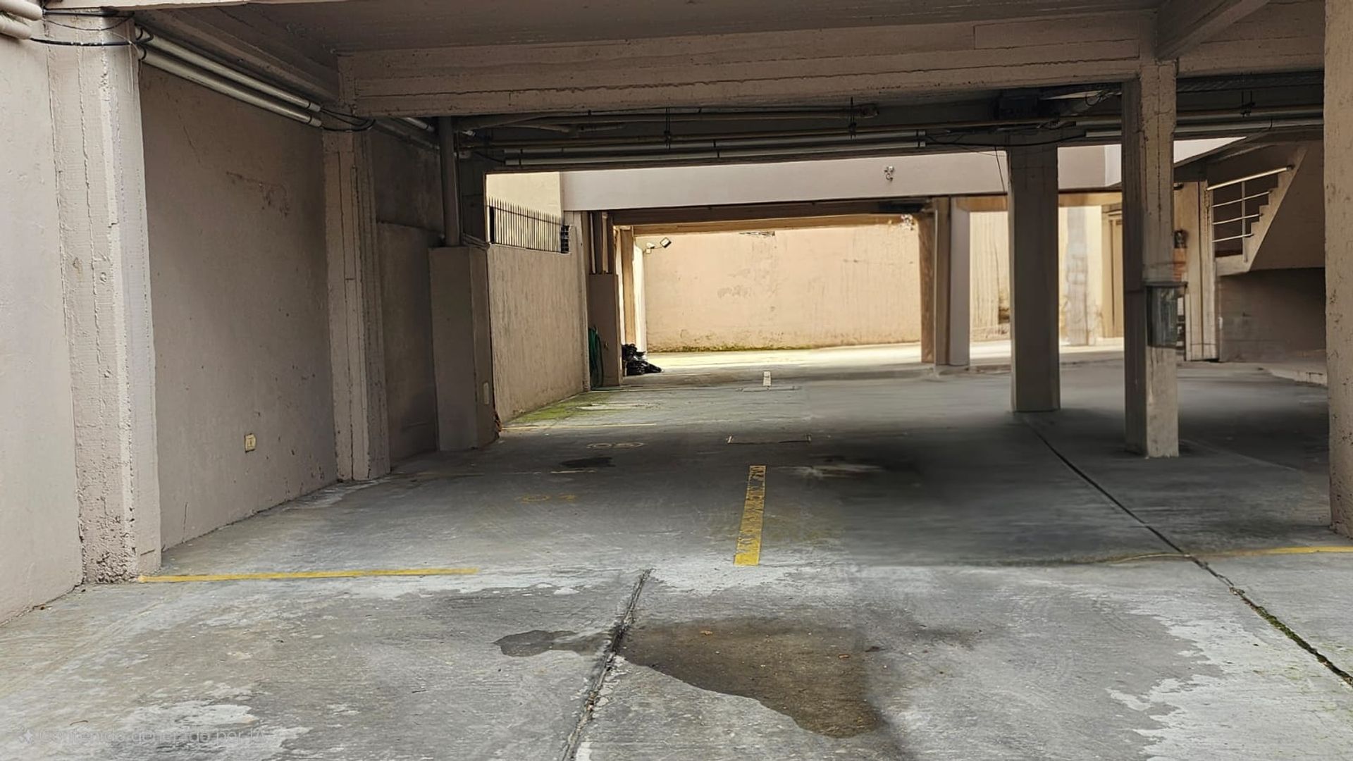 Garage for Sale on Villate Street
