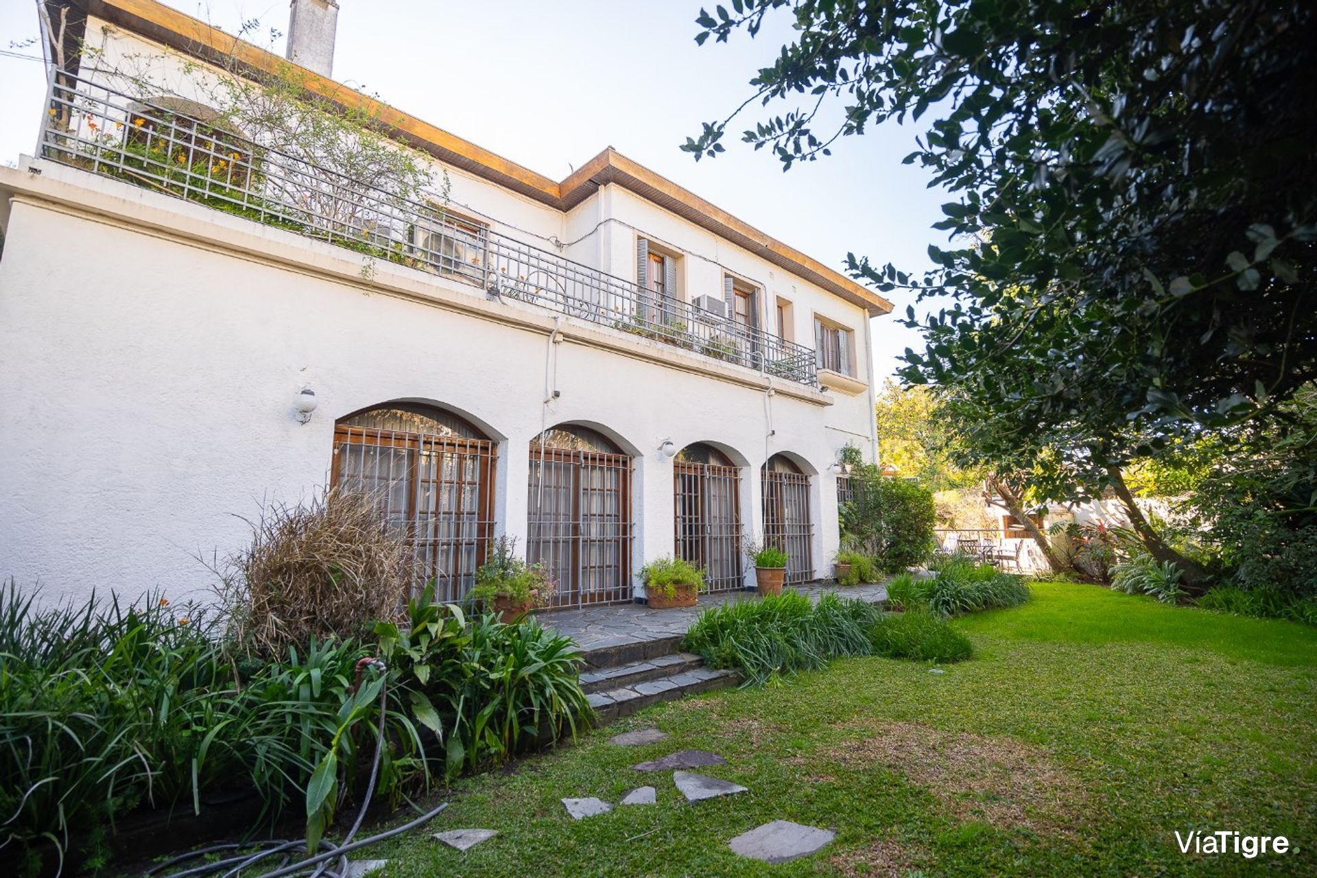 Casa venta en La Lucila, parque pileta y parrilla