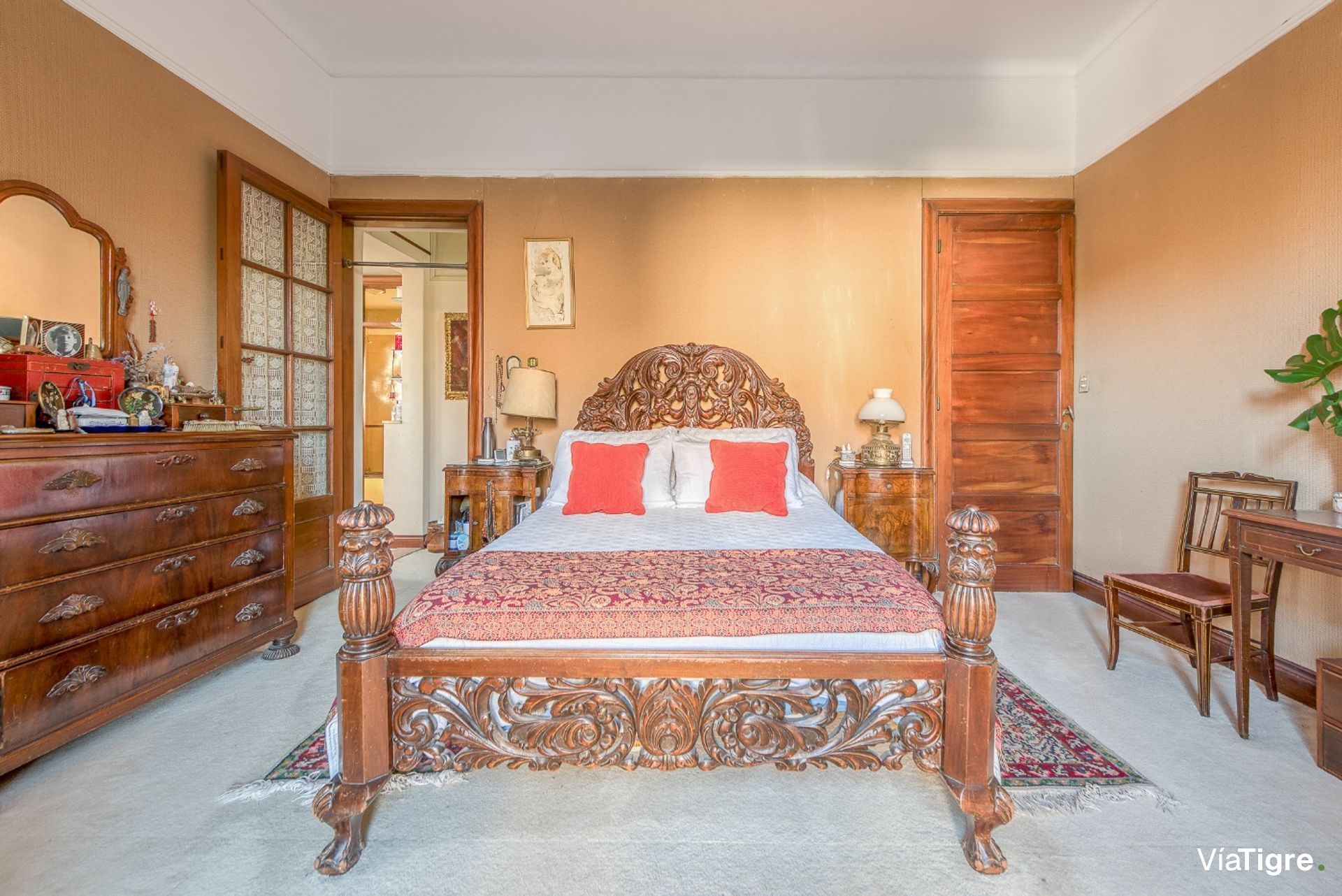 Casa venta en La Lucila, parque pileta y parrilla