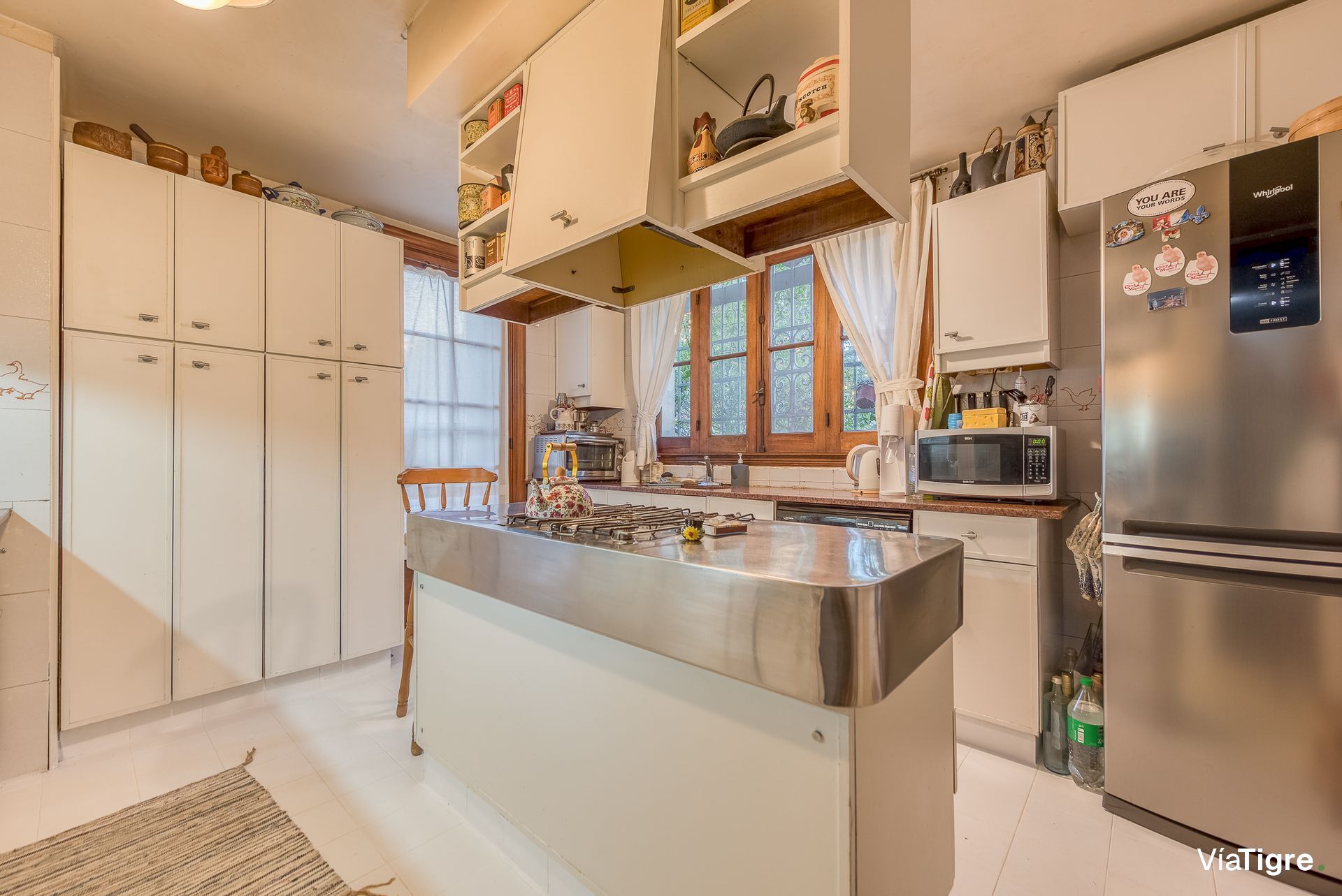 Casa venta en La Lucila, parque pileta y parrilla