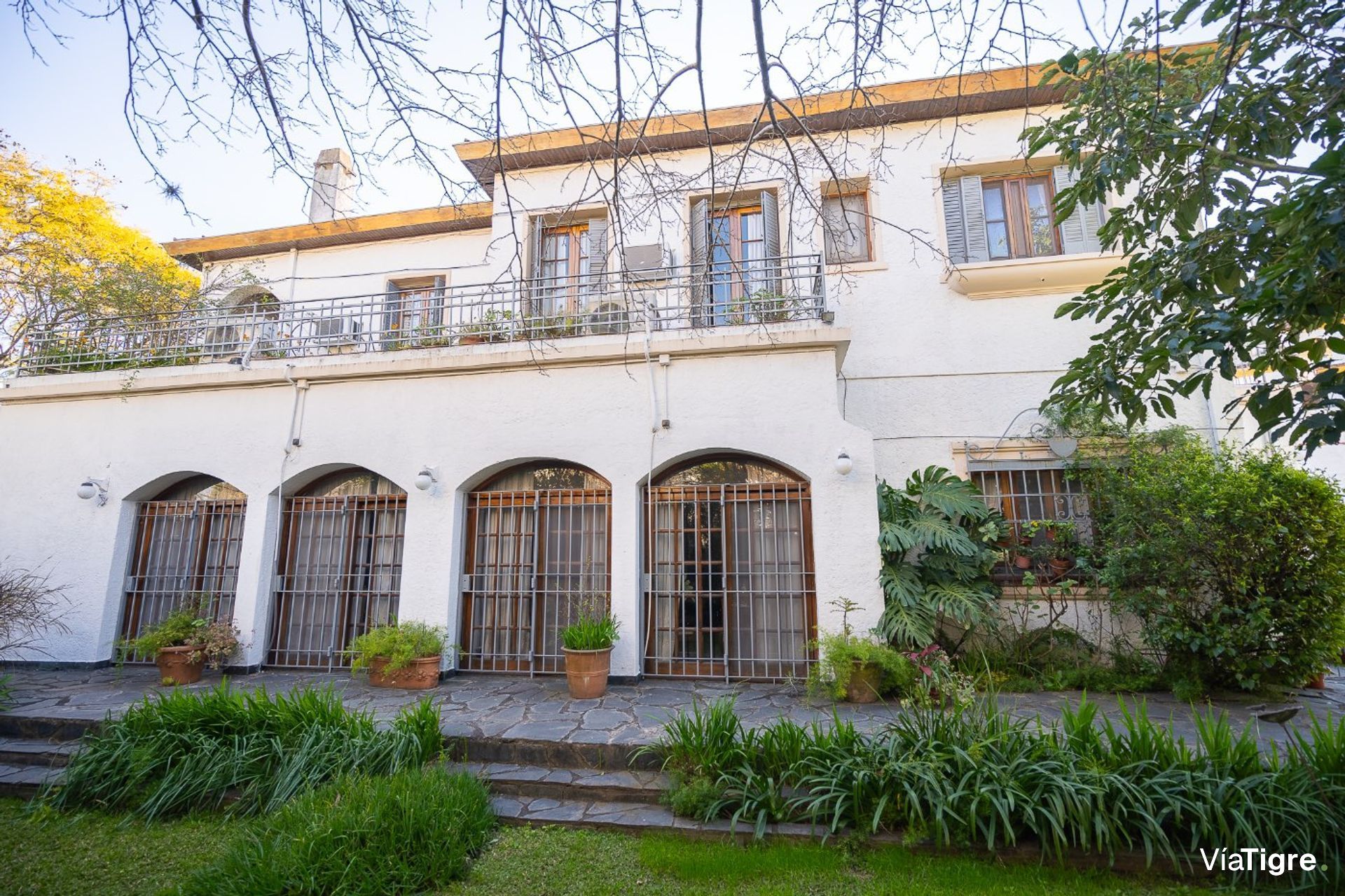 Casa venta en La Lucila, parque pileta y parrilla