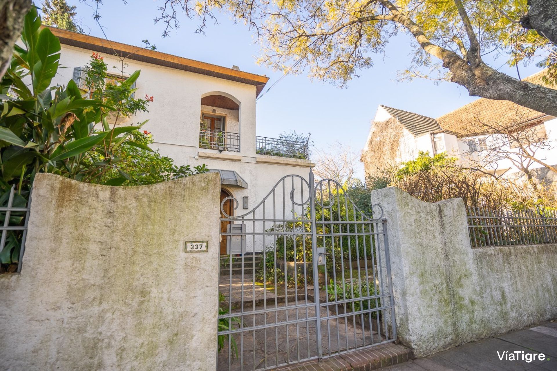 Casa venta en La Lucila, parque pileta y parrilla