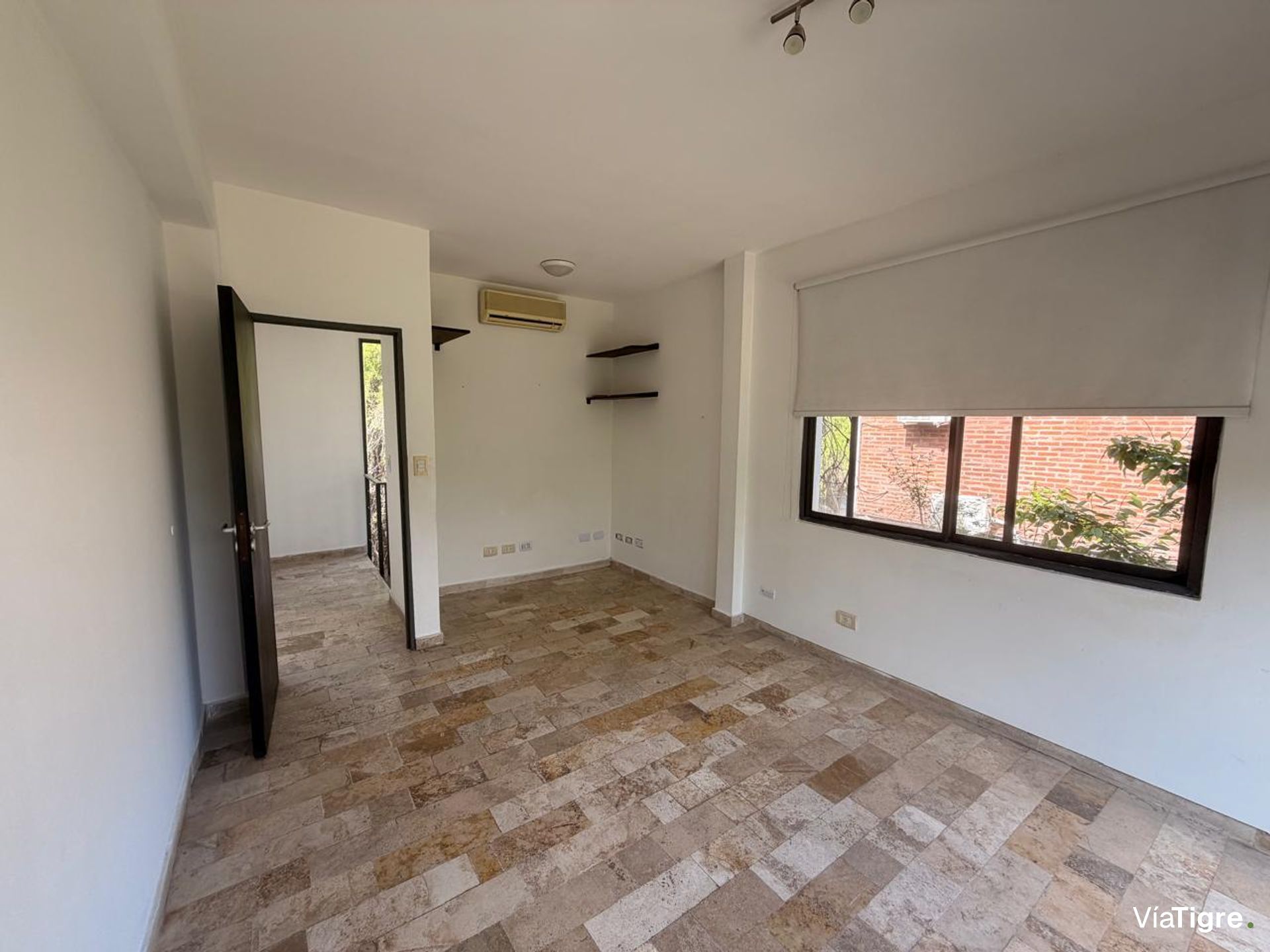 CASA EN ALQUILER QUINCHO y CUARTO Independientes