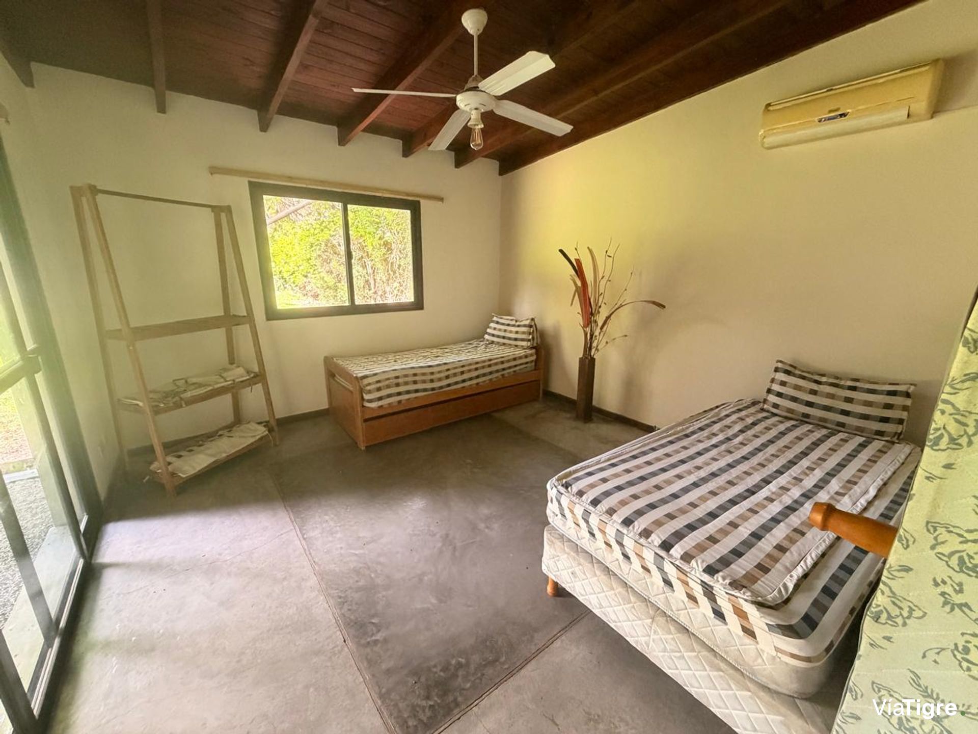 CASA EN ALQUILER QUINCHO y CUARTO Independientes
