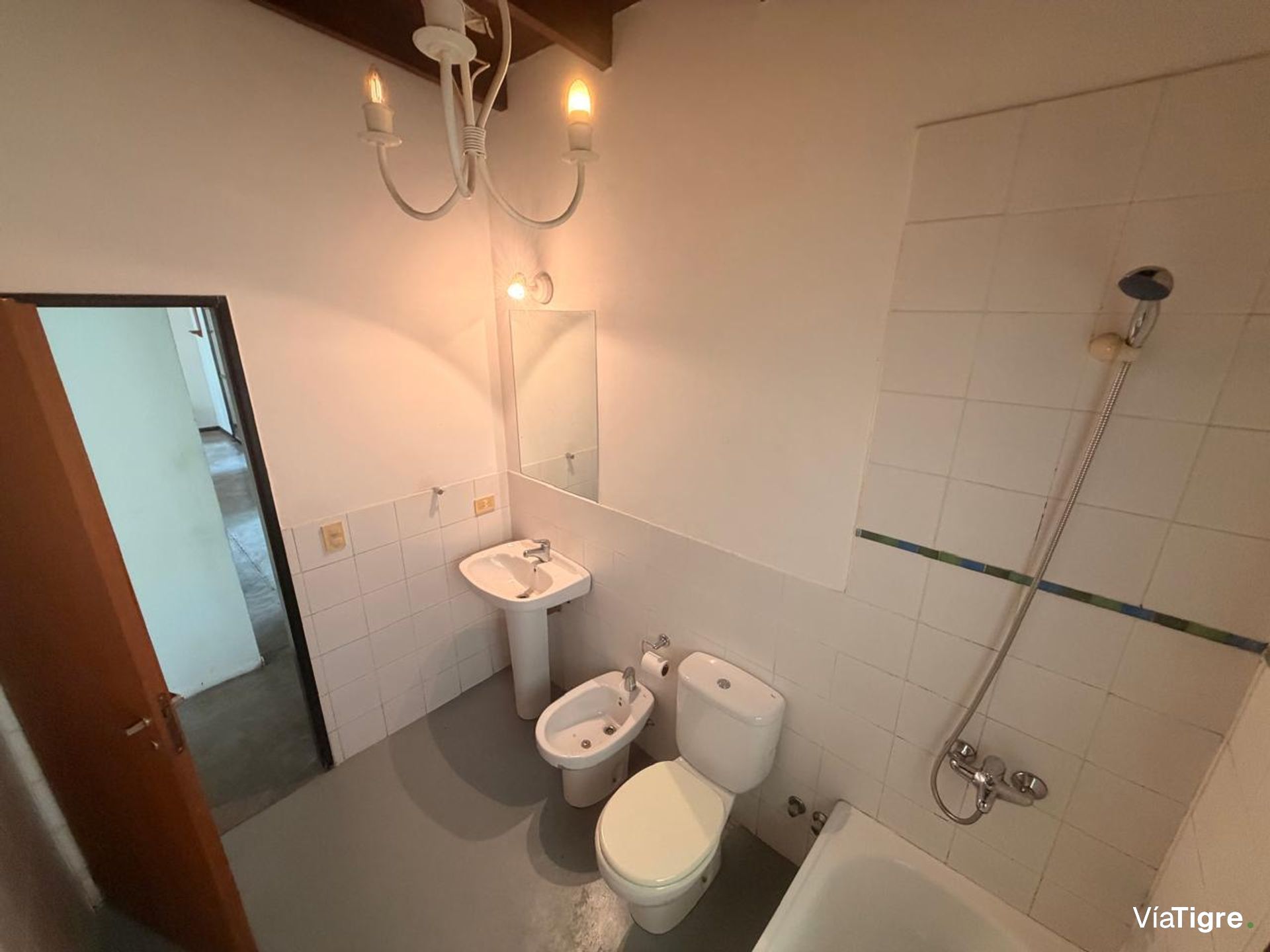 CASA EN ALQUILER QUINCHO y CUARTO Independientes