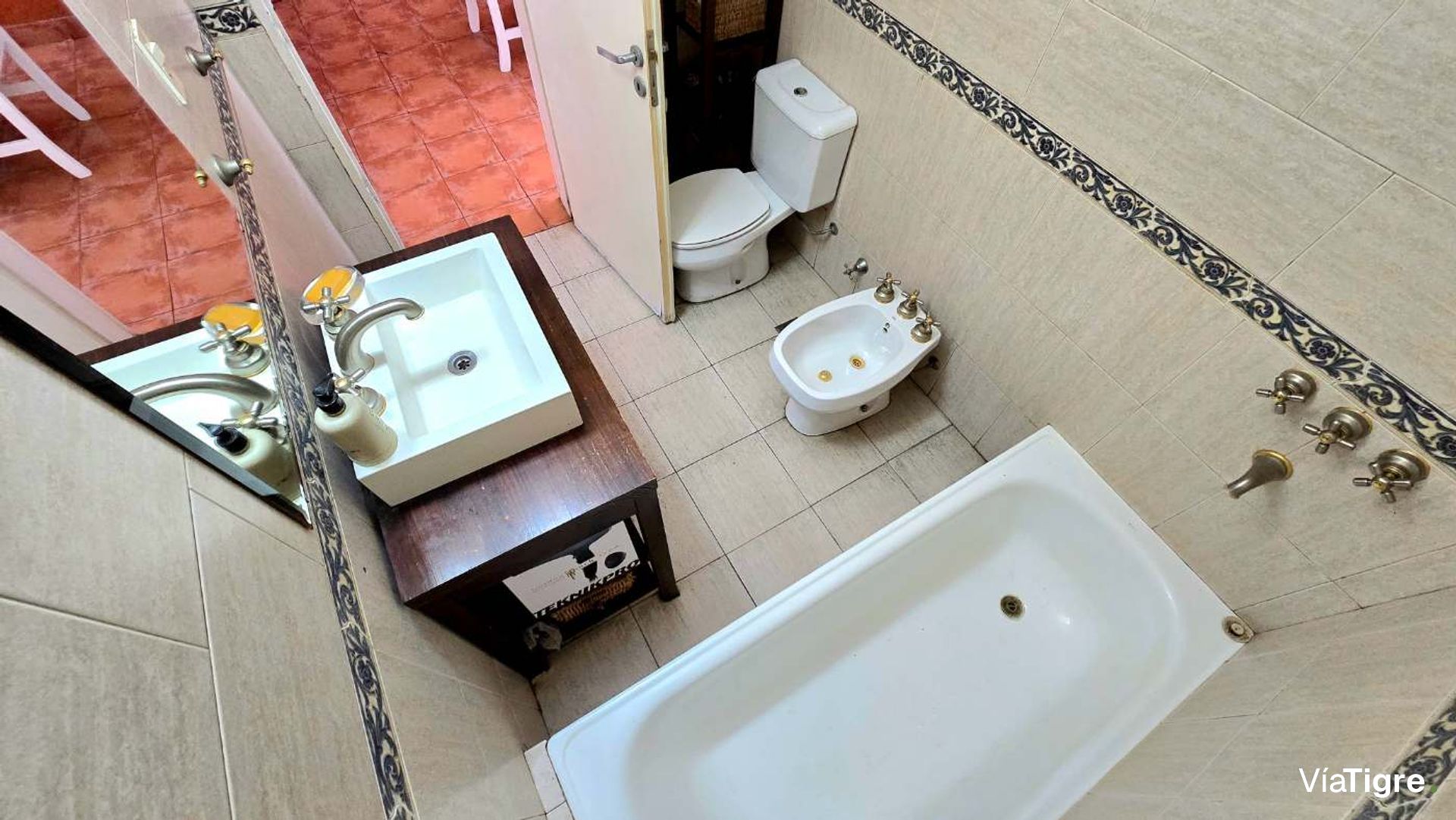 Venta casa 5 ambientes en Olivos con patio