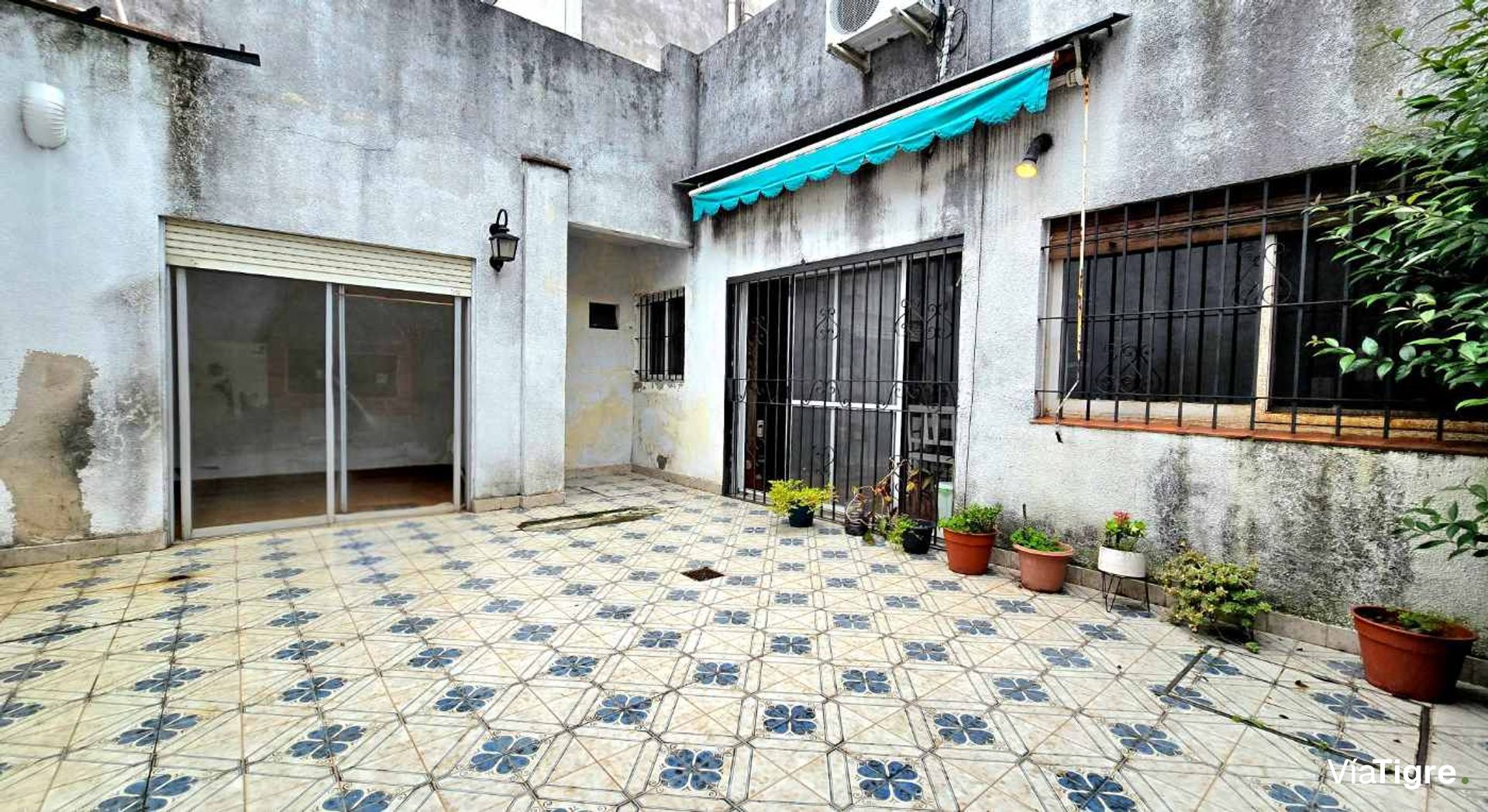 Venta casa 5 ambientes en Olivos con patio