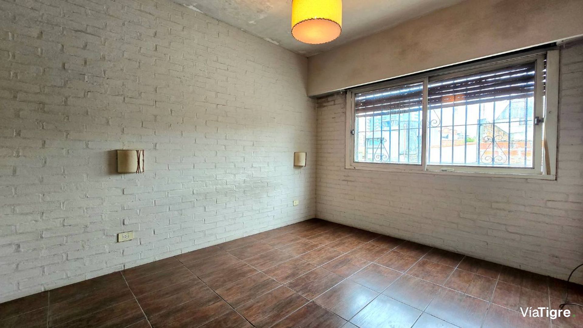 Venta casa 5 ambientes en Olivos con patio
