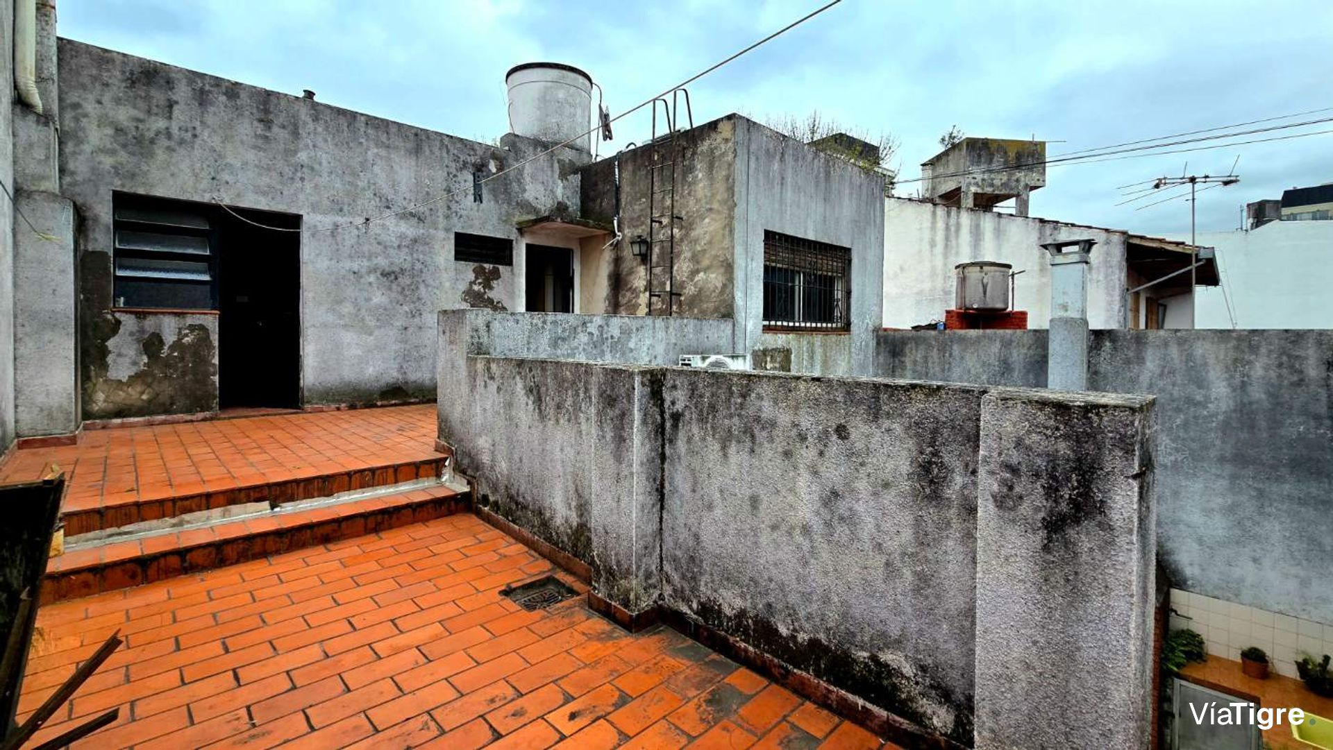 Venta casa 5 ambientes en Olivos con patio