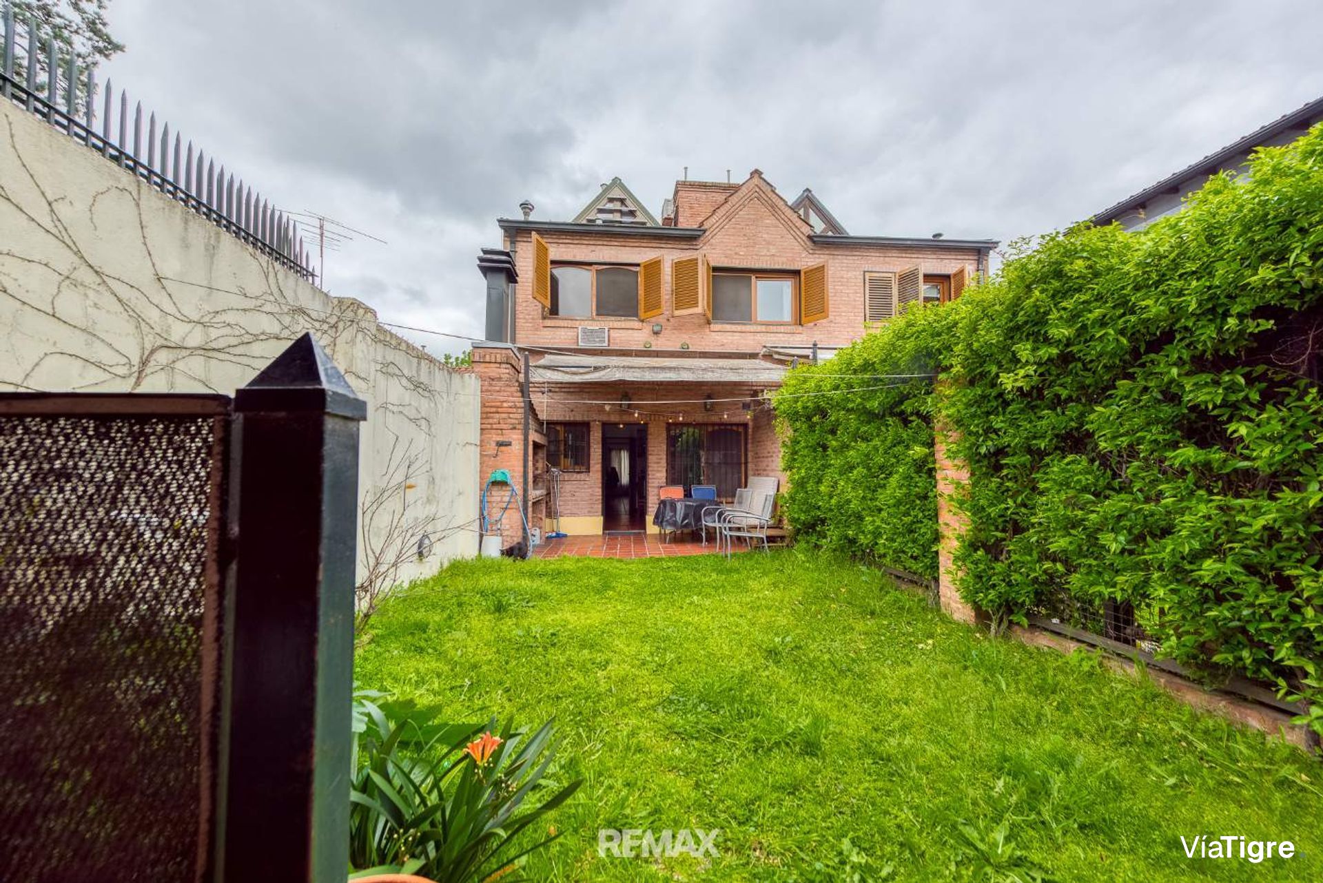 Alquiler casa/dúplex,5 amb, jardín,parrilla,Olivos