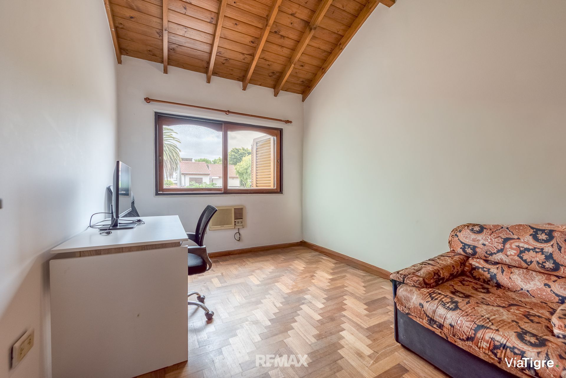 Alquiler casa/dúplex,5 amb, jardín,parrilla,Olivos