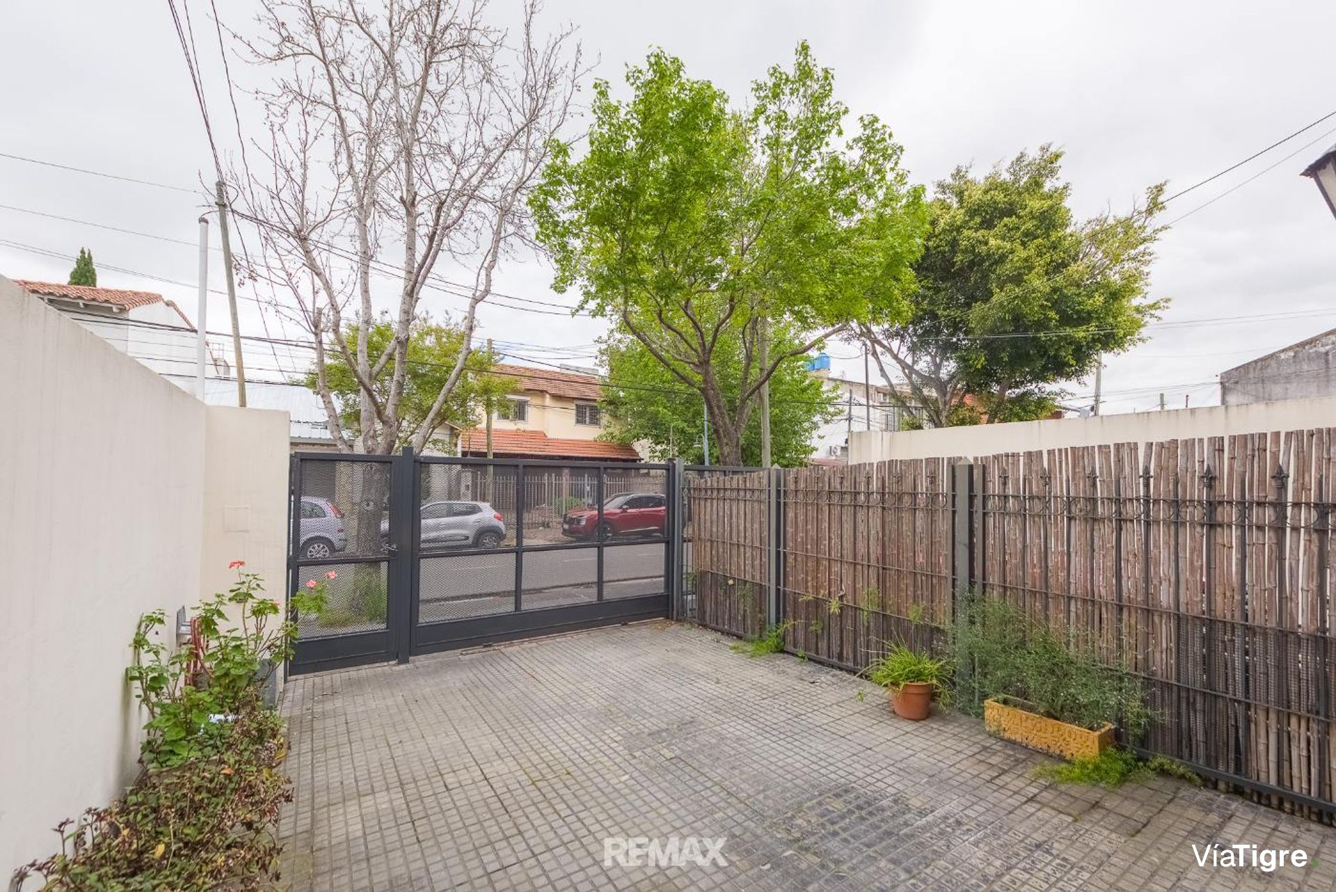 Alquiler casa/dúplex,5 amb, jardín,parrilla,Olivos