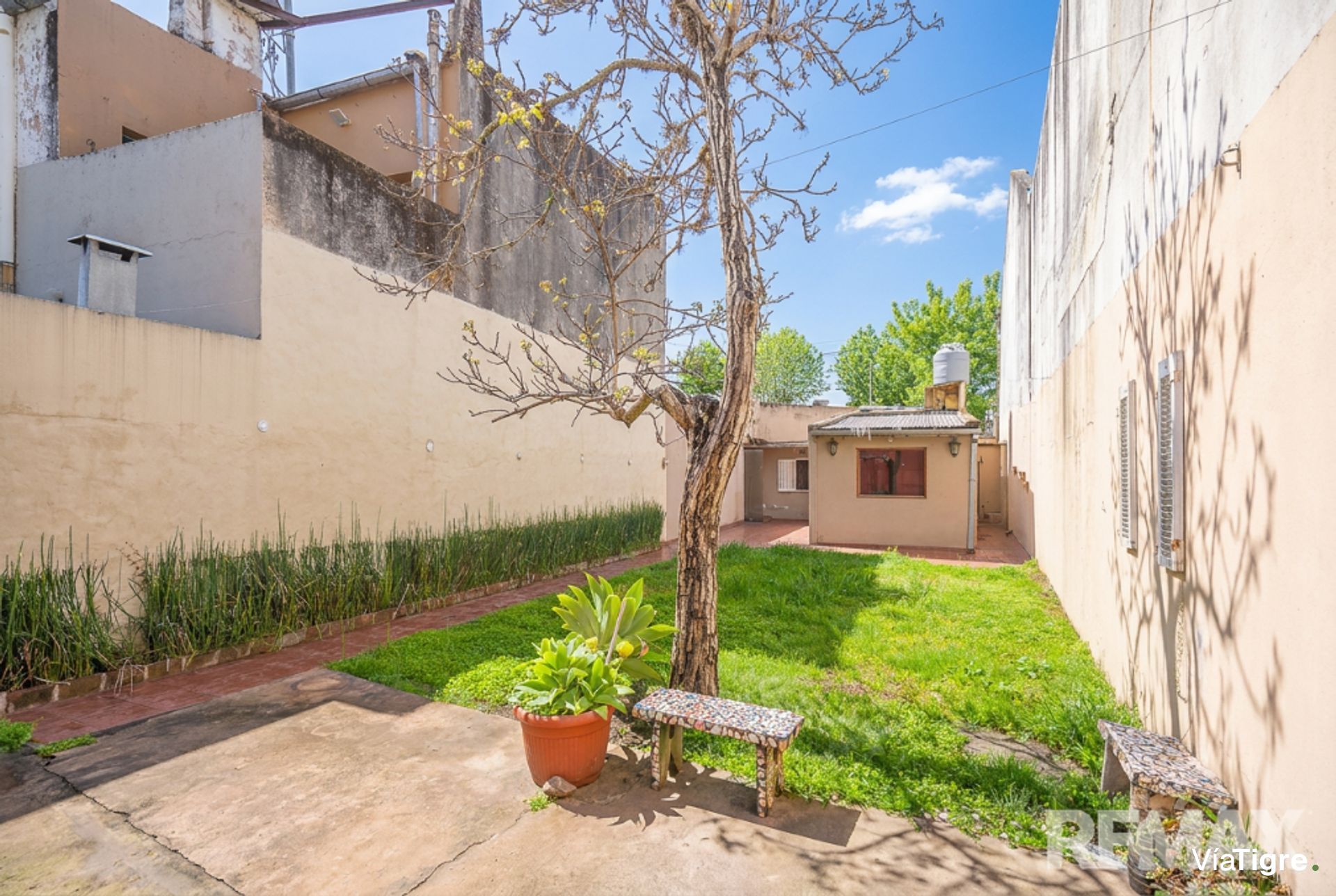 Venta casa 4 ambientes con gran jardin en Victoria