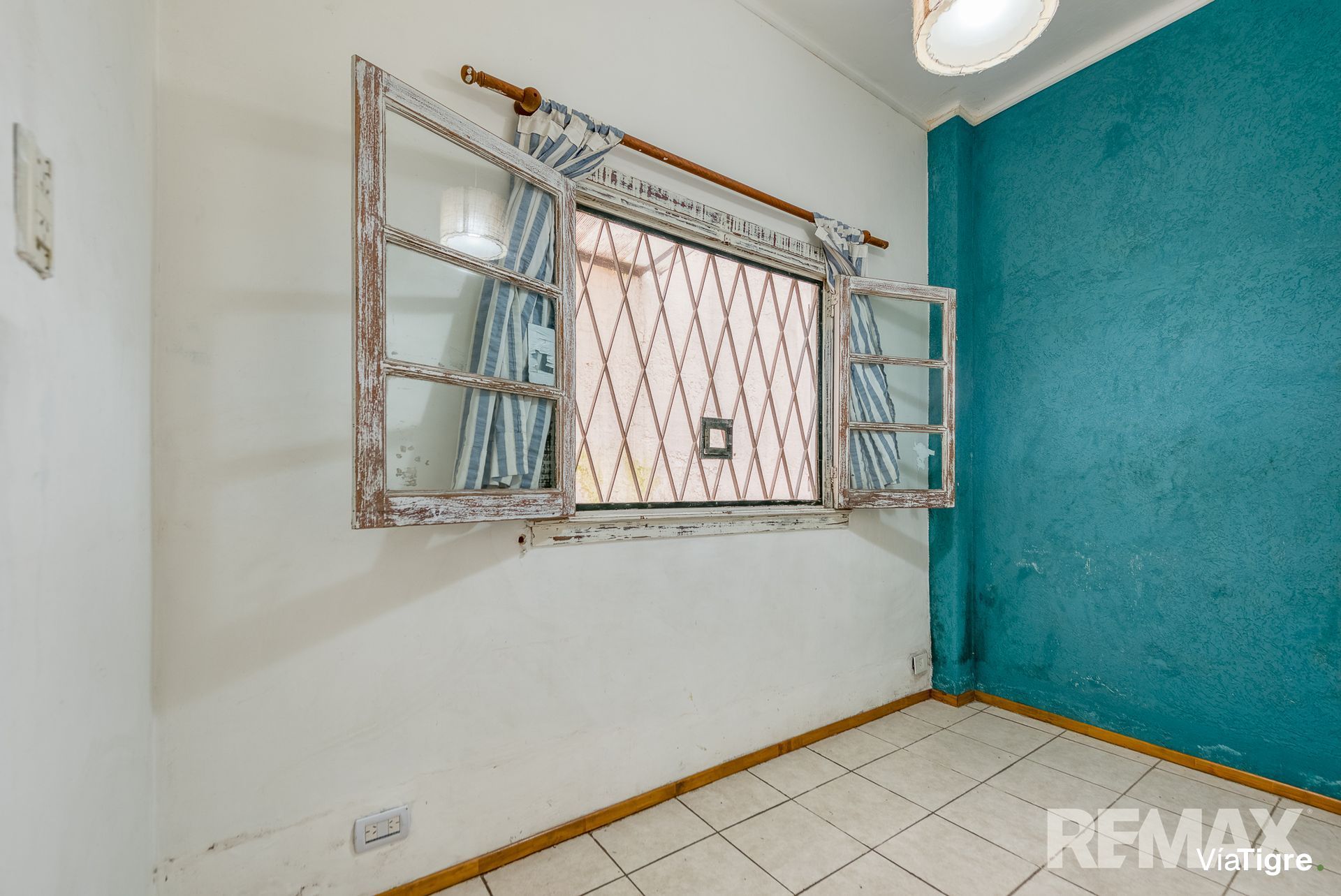 Venta casa 4 ambientes con gran jardin en Victoria