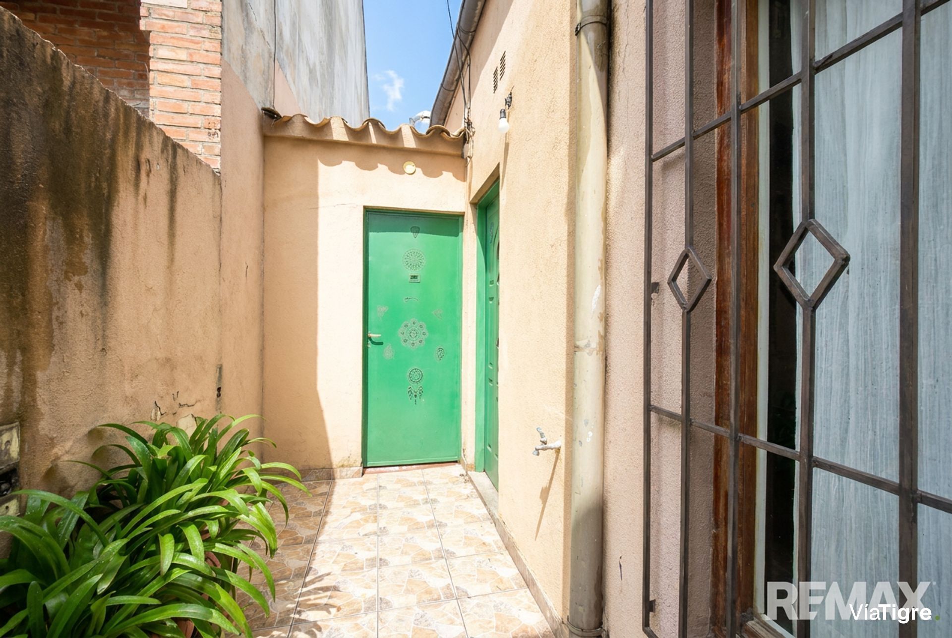 Venta casa 4 ambientes con gran jardin en Victoria