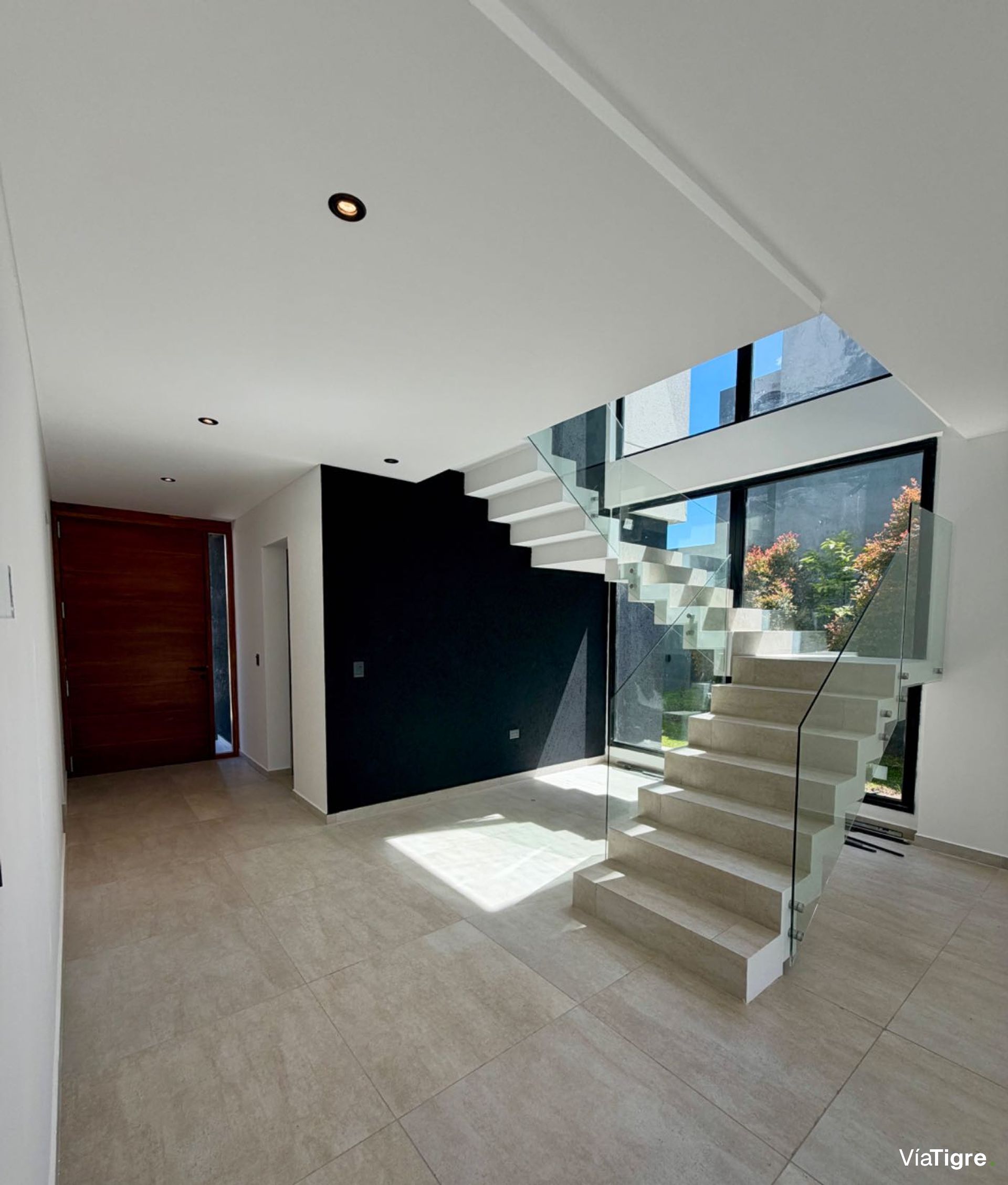 Casa venta Nordelta Castaños 6 ambientes piscina