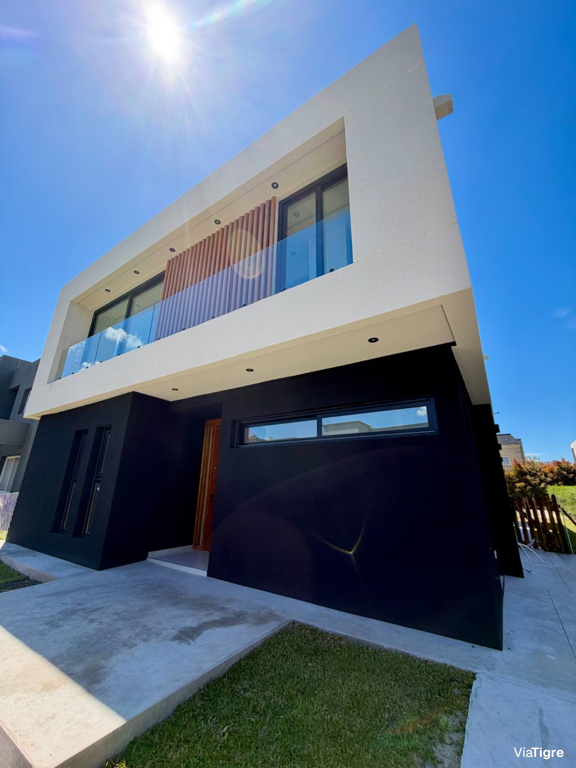 Casa venta Nordelta Castaños 6 ambientes piscina