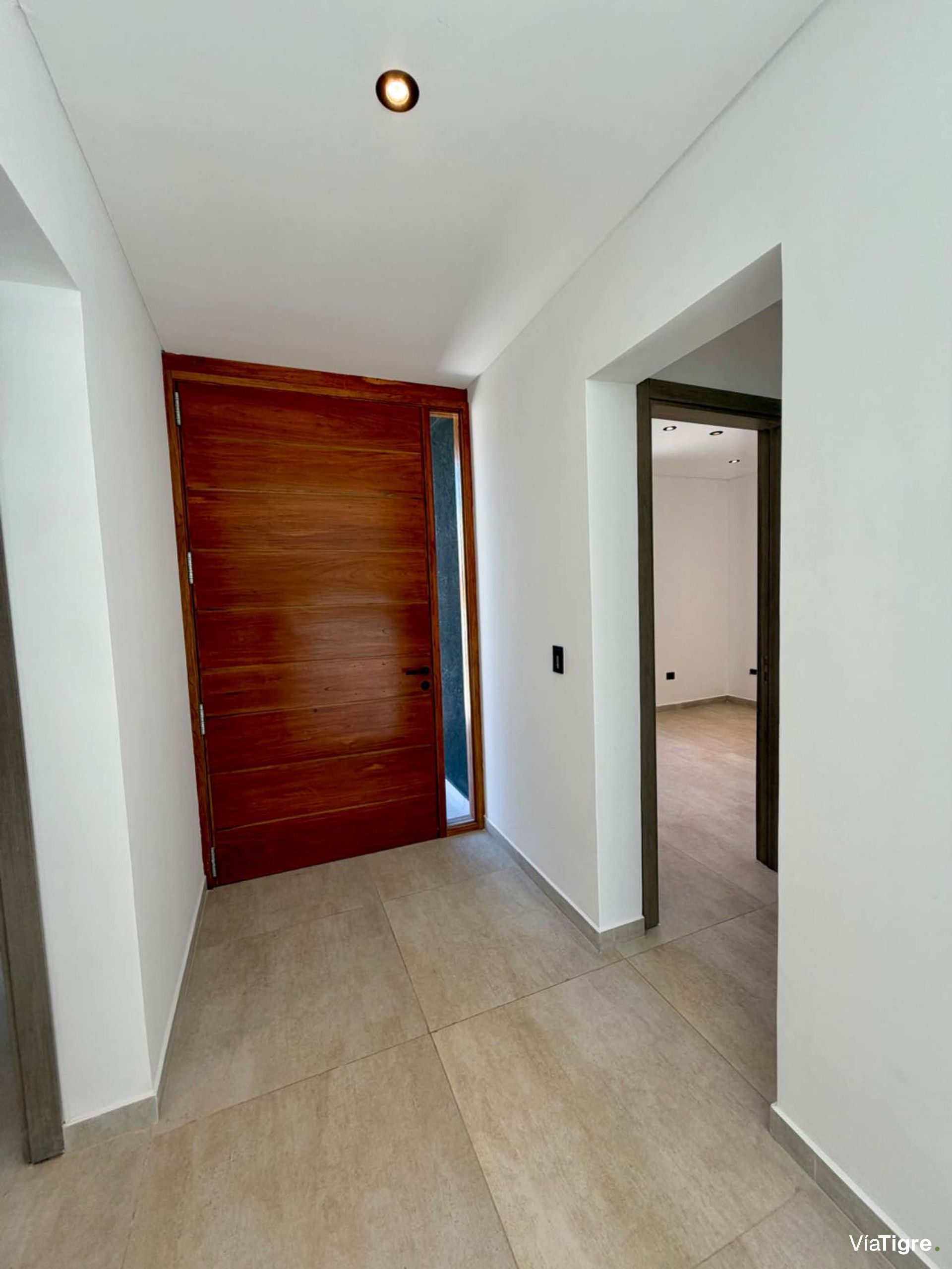 Casa venta Nordelta Castaños 6 ambientes piscina