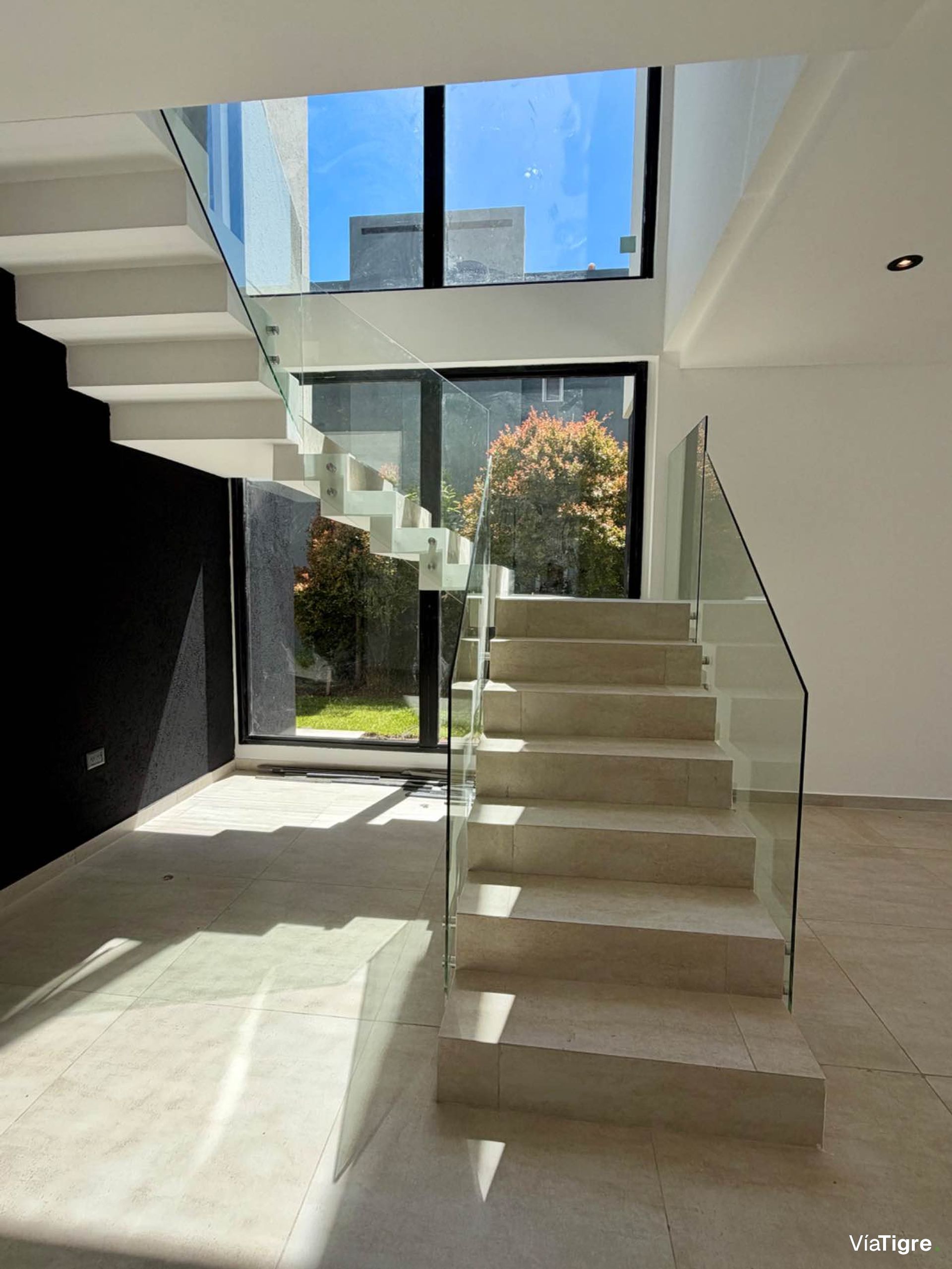 Casa venta Nordelta Castaños 6 ambientes piscina