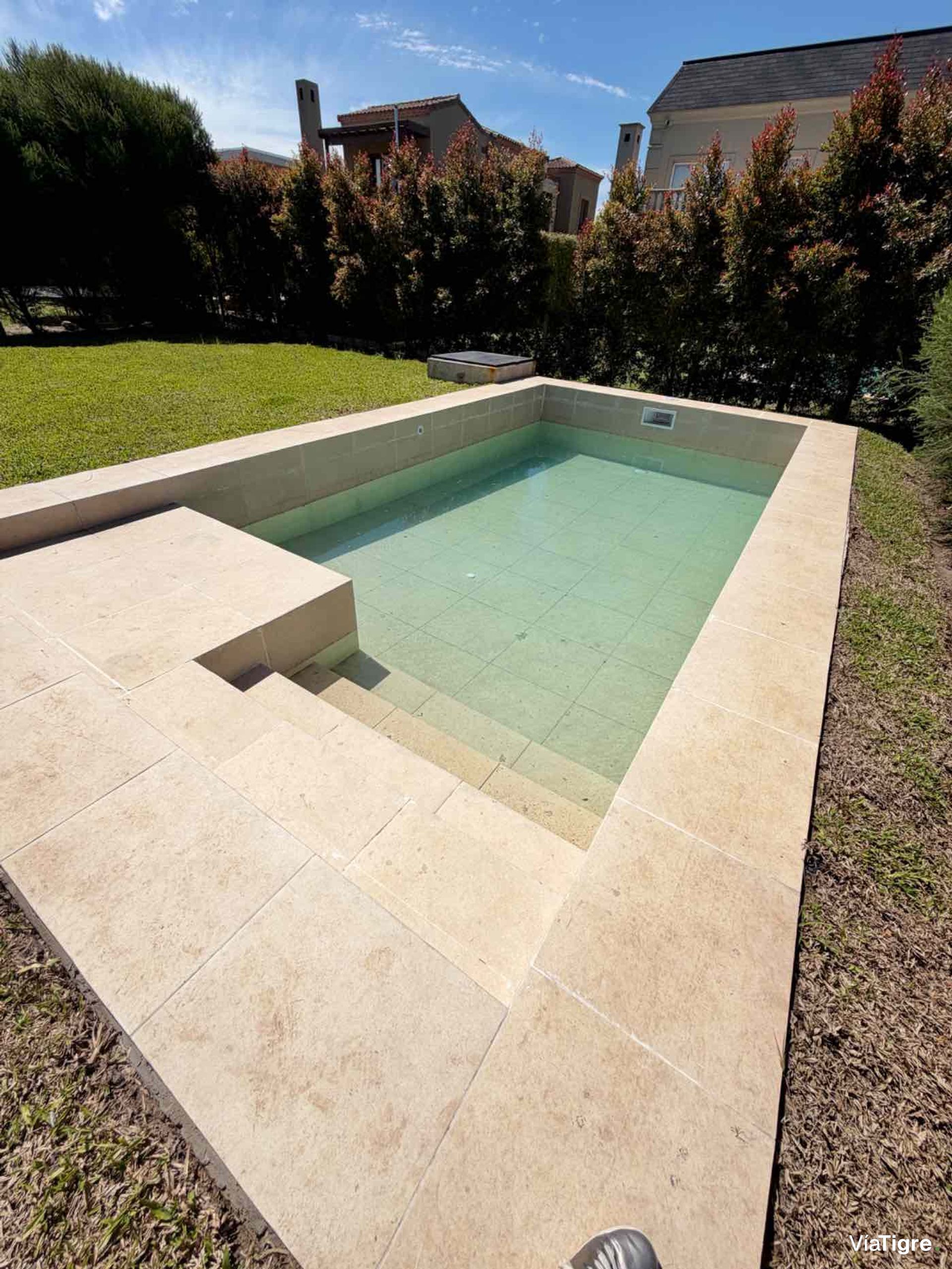 Casa venta Nordelta Castaños 6 ambientes piscina