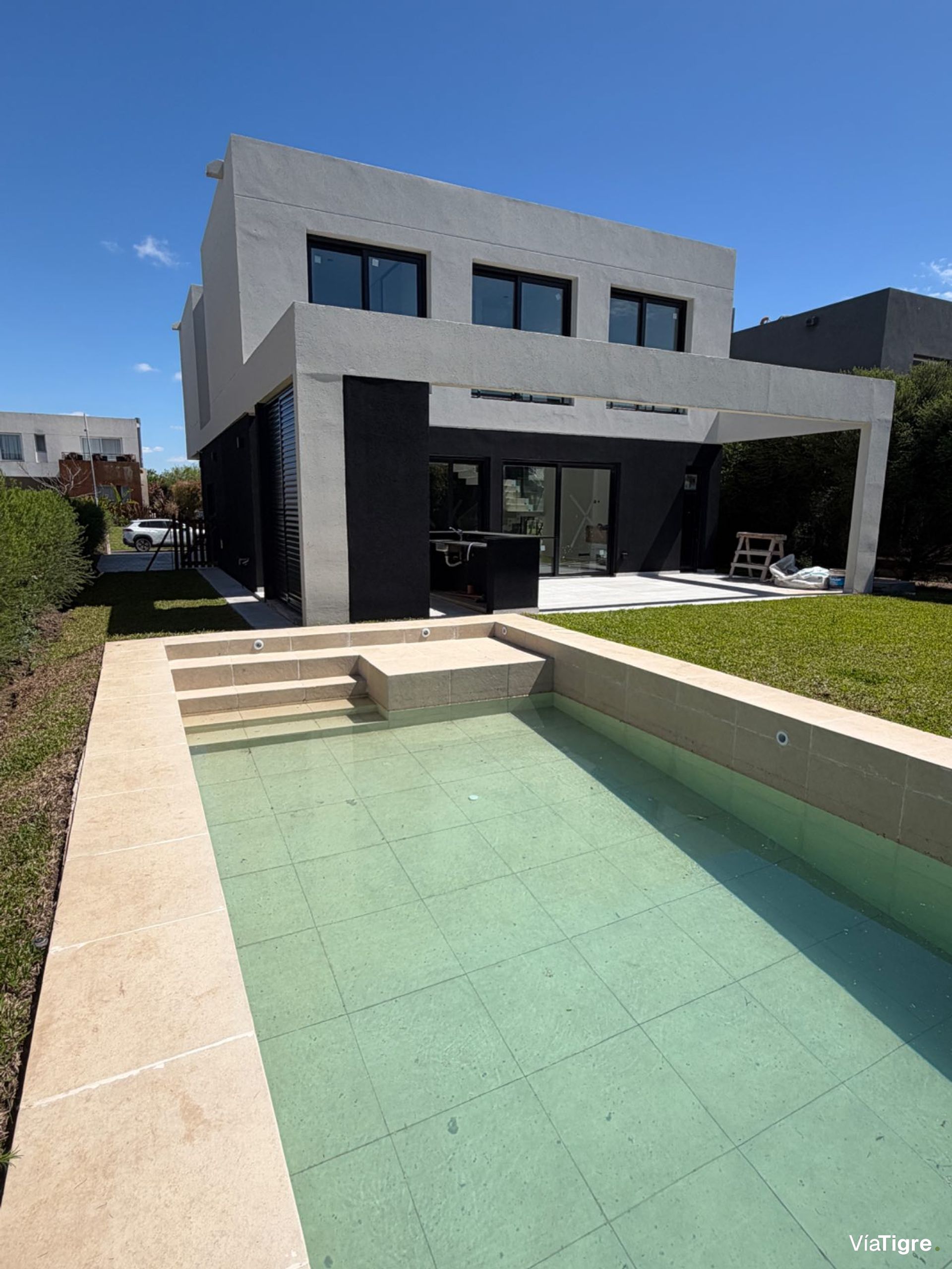 Casa venta Nordelta Castaños 6 ambientes piscina
