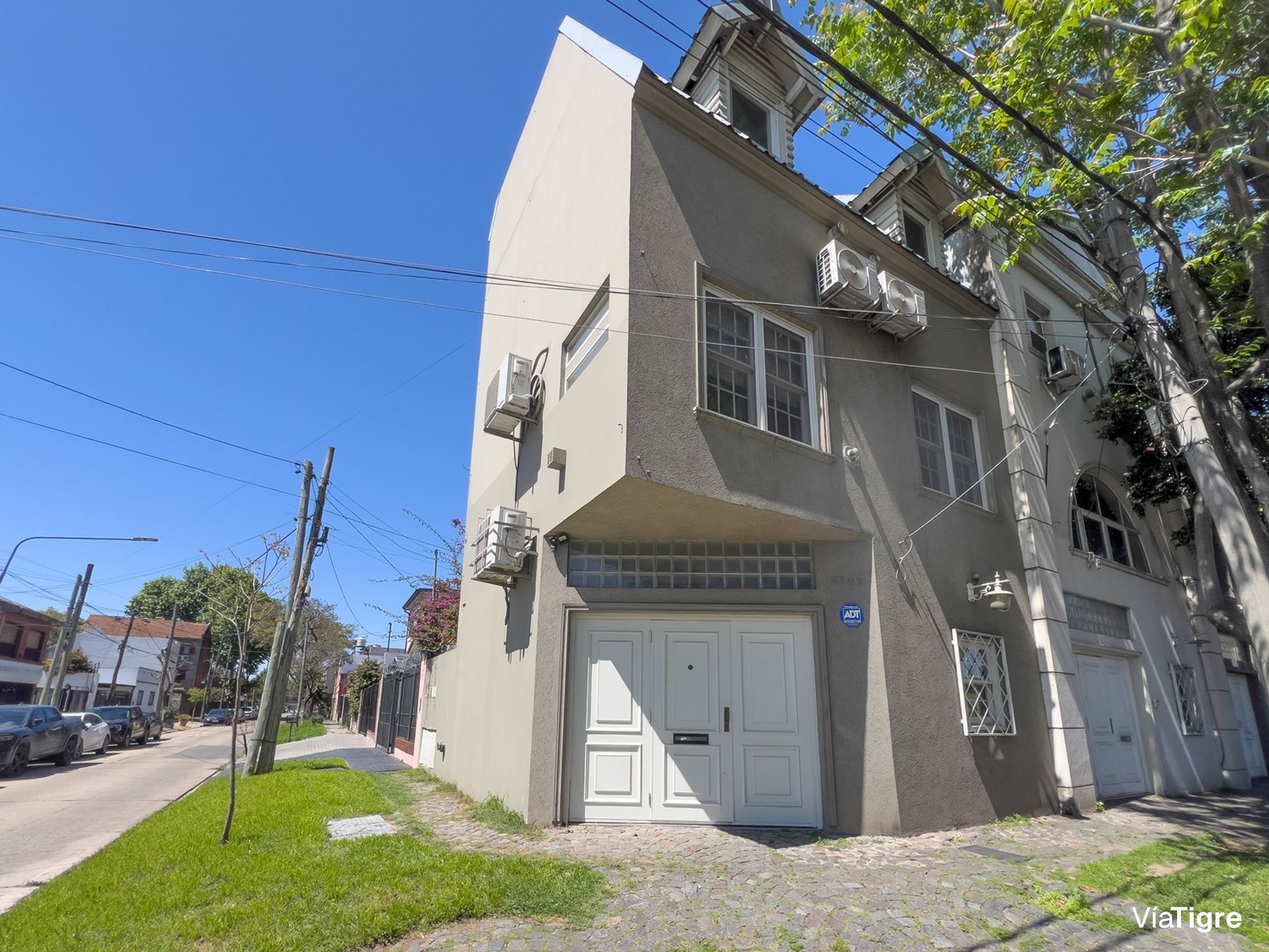 Venta Casa Olivos 4 Ambientes Triplex Con Patio